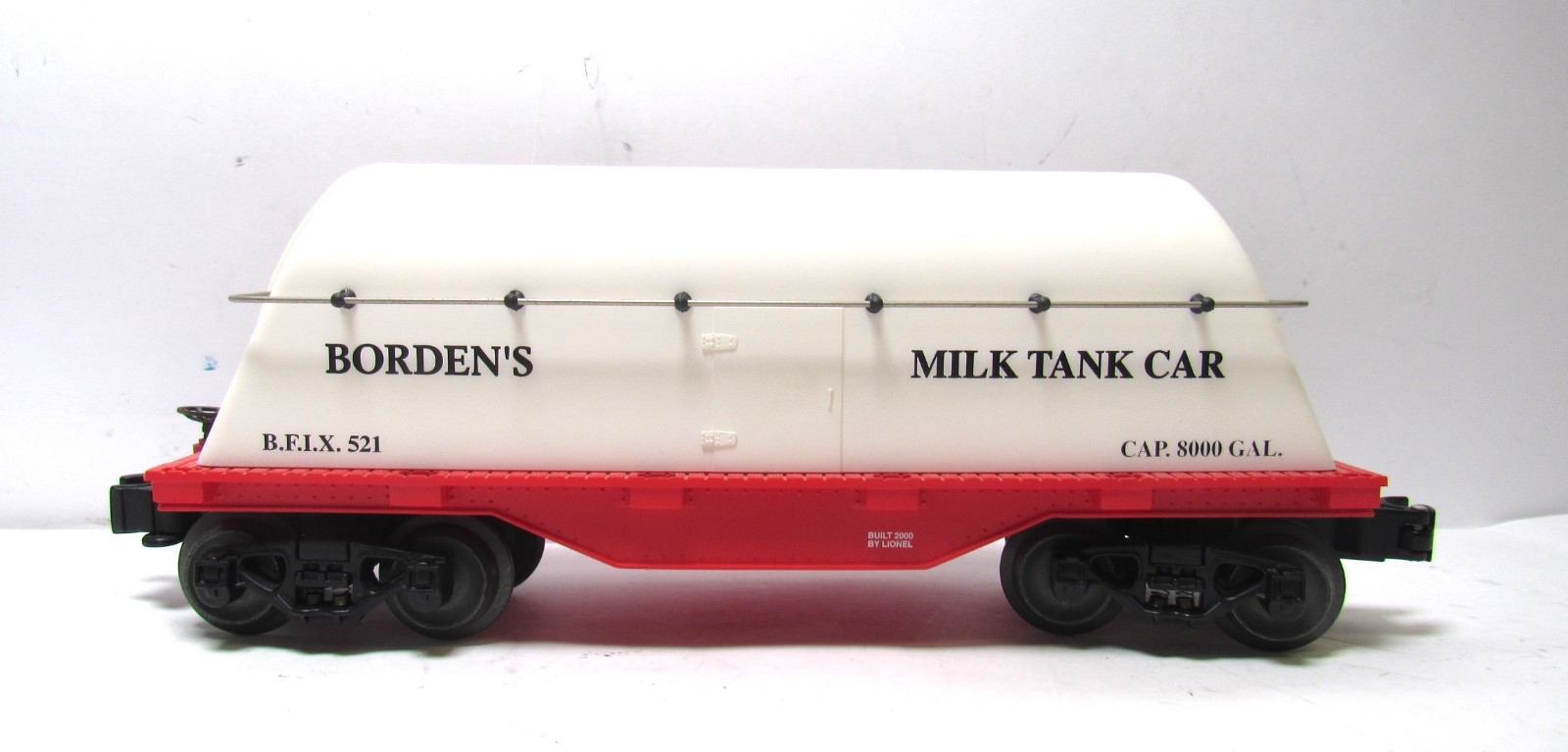 LIONEL *SET OF 2* Borden’s Milk Tank Cars #6-19445 RED & #6-19479 BLUE