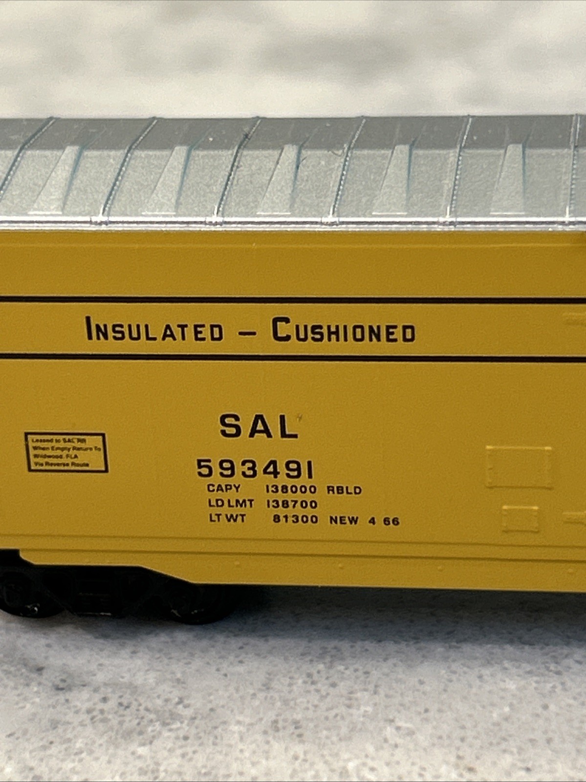 N Scale Micro-Trains MTL 03800380 SAL Fruit Growers Express 50′ Box Car 593491
