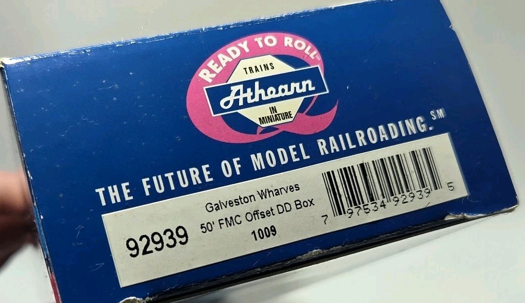 VTG 2006 Athearn Galveston Wharves 50′ FMC Offset DD Box Car 1009 – 92939 IOB