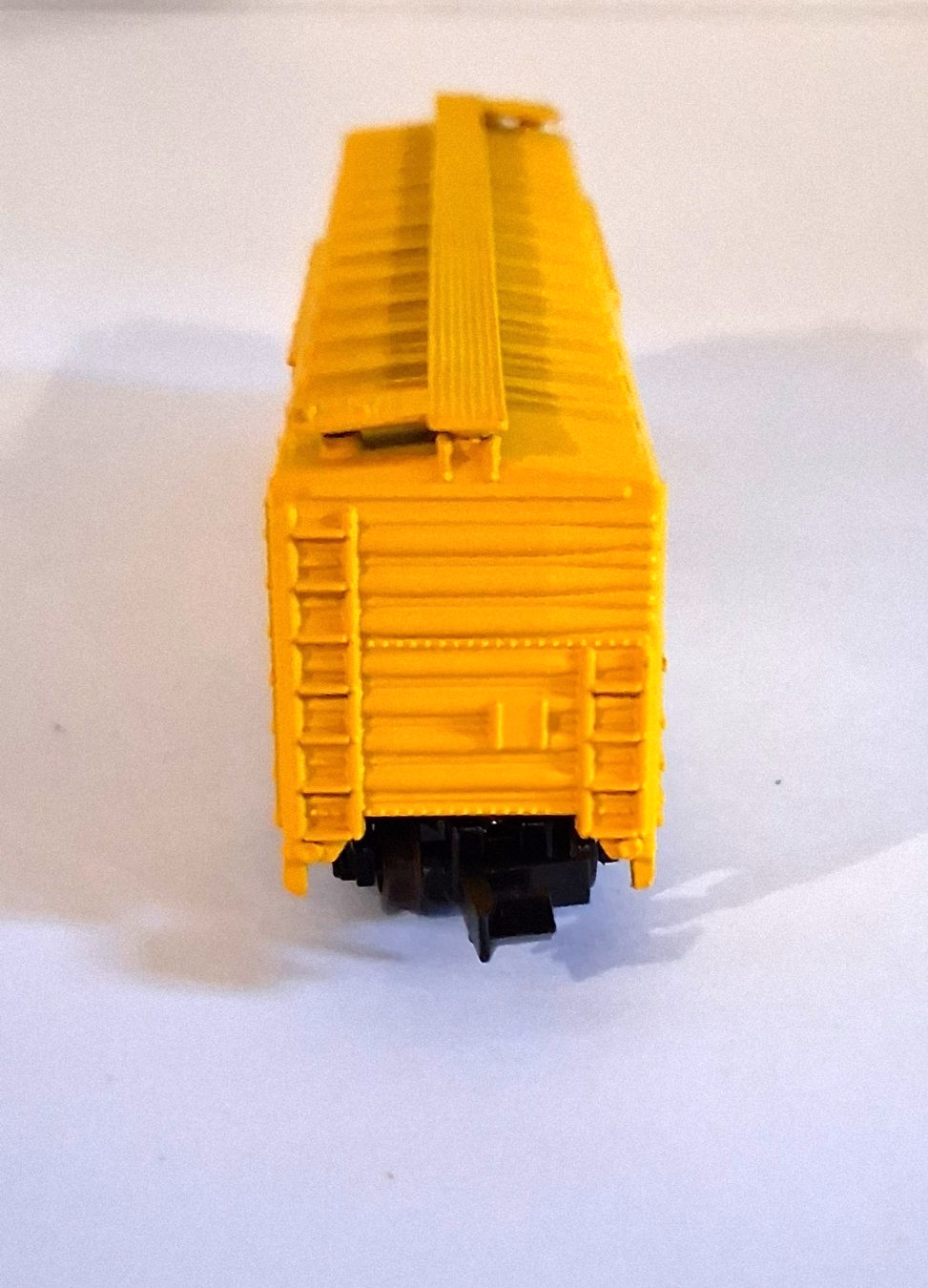 N Scale Concor 50′ Fruit Growers Express Reefer 91054 w / Plastic Case