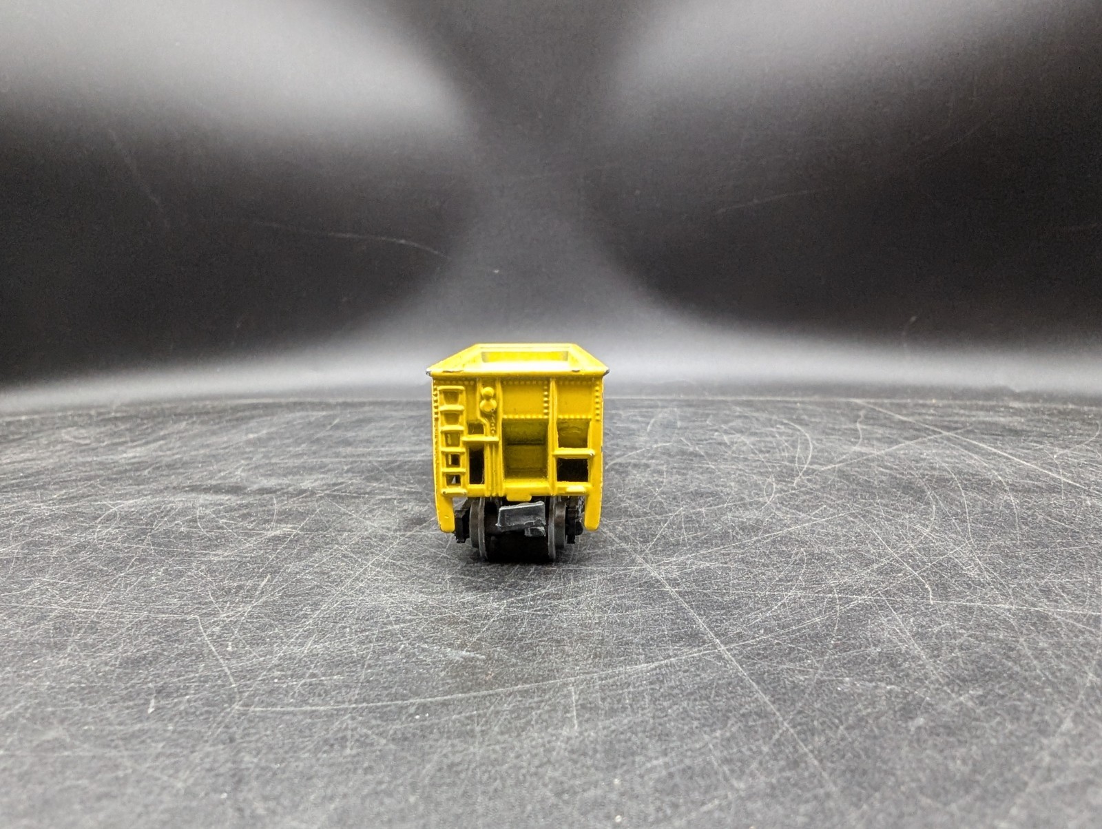 MAISTO ON TRACK DIECAST METAL & PLASTIC DELAWARE & HUDSON 4 BAY HOPPER