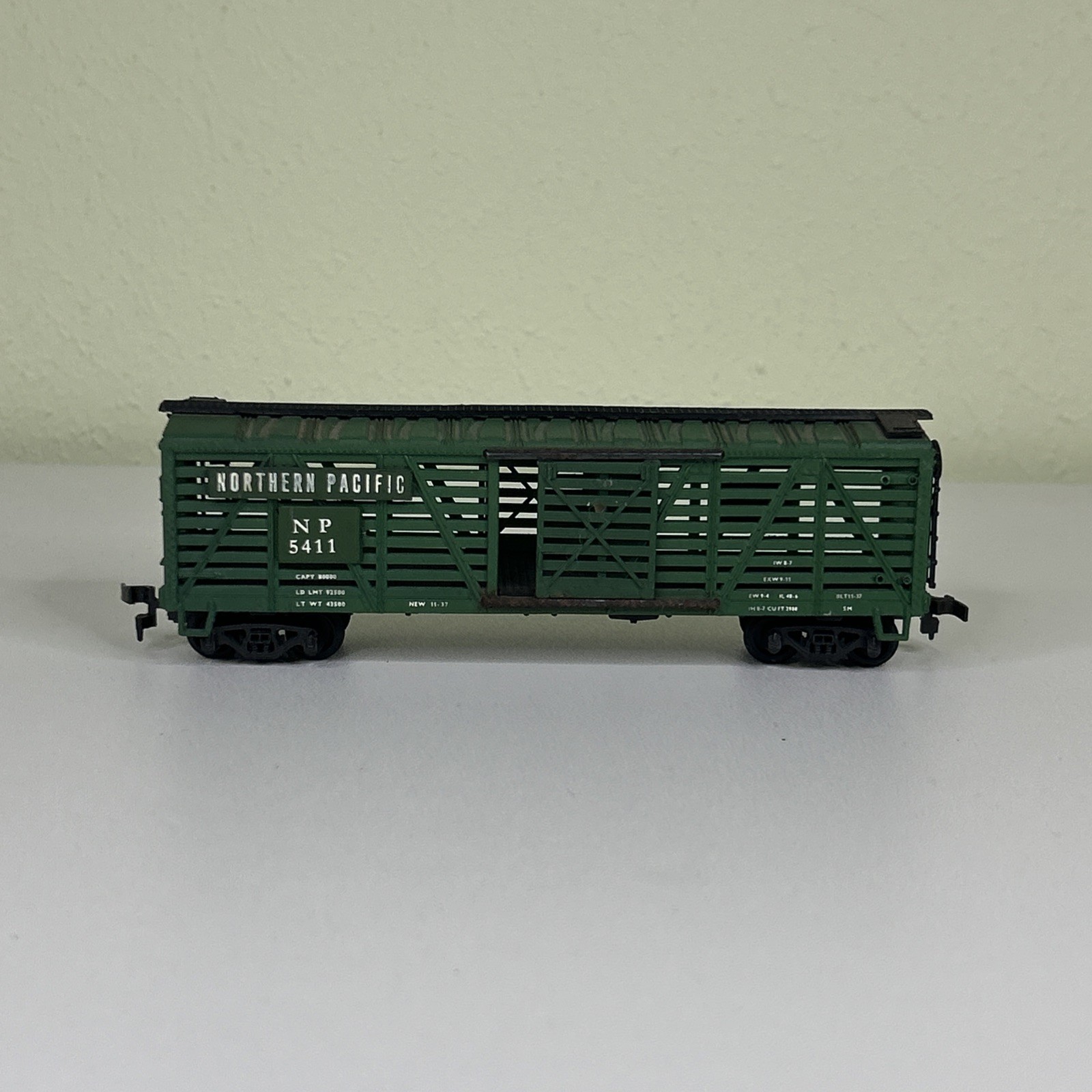 HO SCALE AHM Tempo Northern Pacific NP 5411 Cattle Stock Car Vintage Train