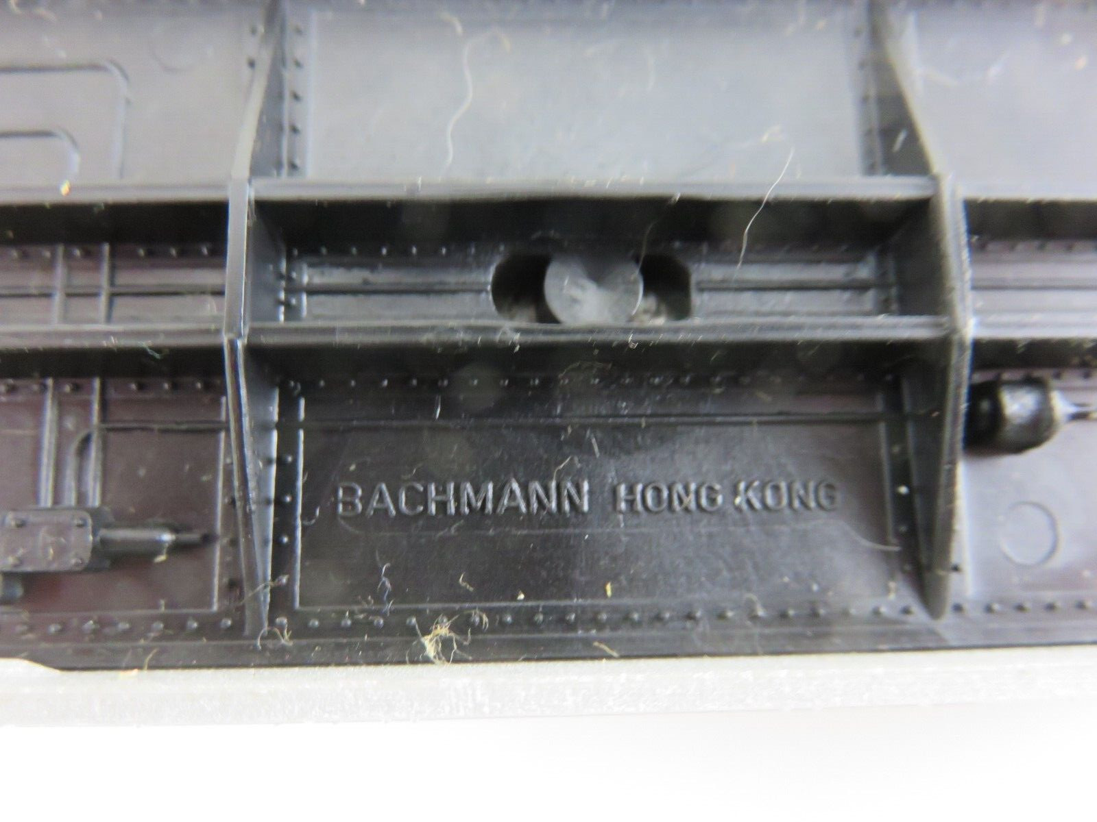 Bachmann 43-1010-C6 SMUCKERS 51′ Steel Box Car HO Scale Vintage Hong Kong