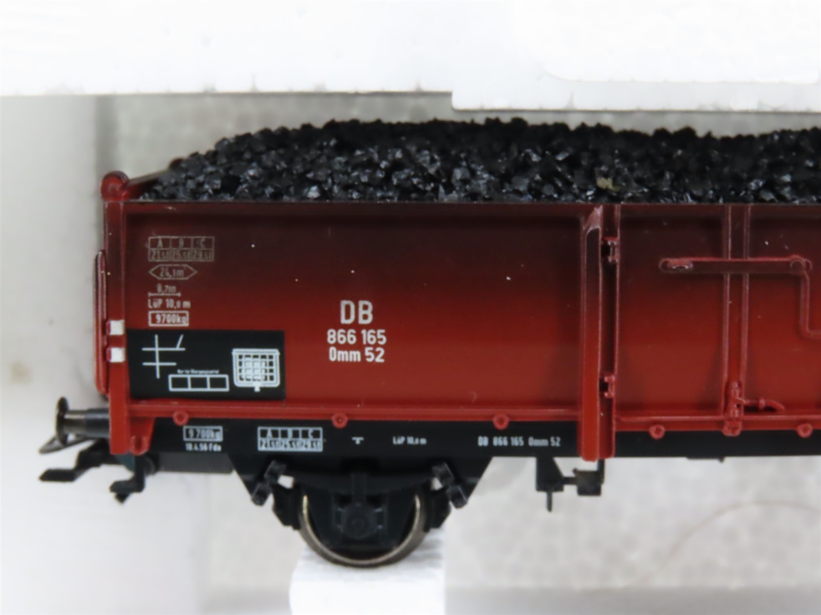 HO Scale Marklin 46034 DB German Federal 5-Car Coal Transport Set – Weathered
