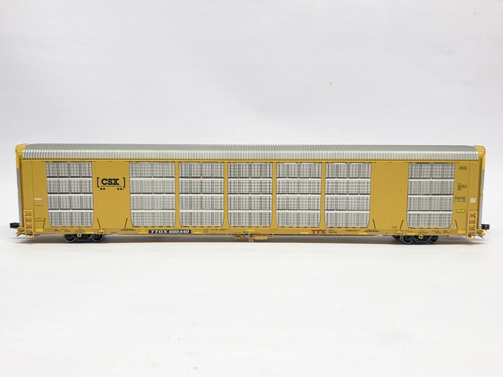 New Scaletrains Rivet Counter Multi Max CSX Boxcar Logo #695440 SXT32142