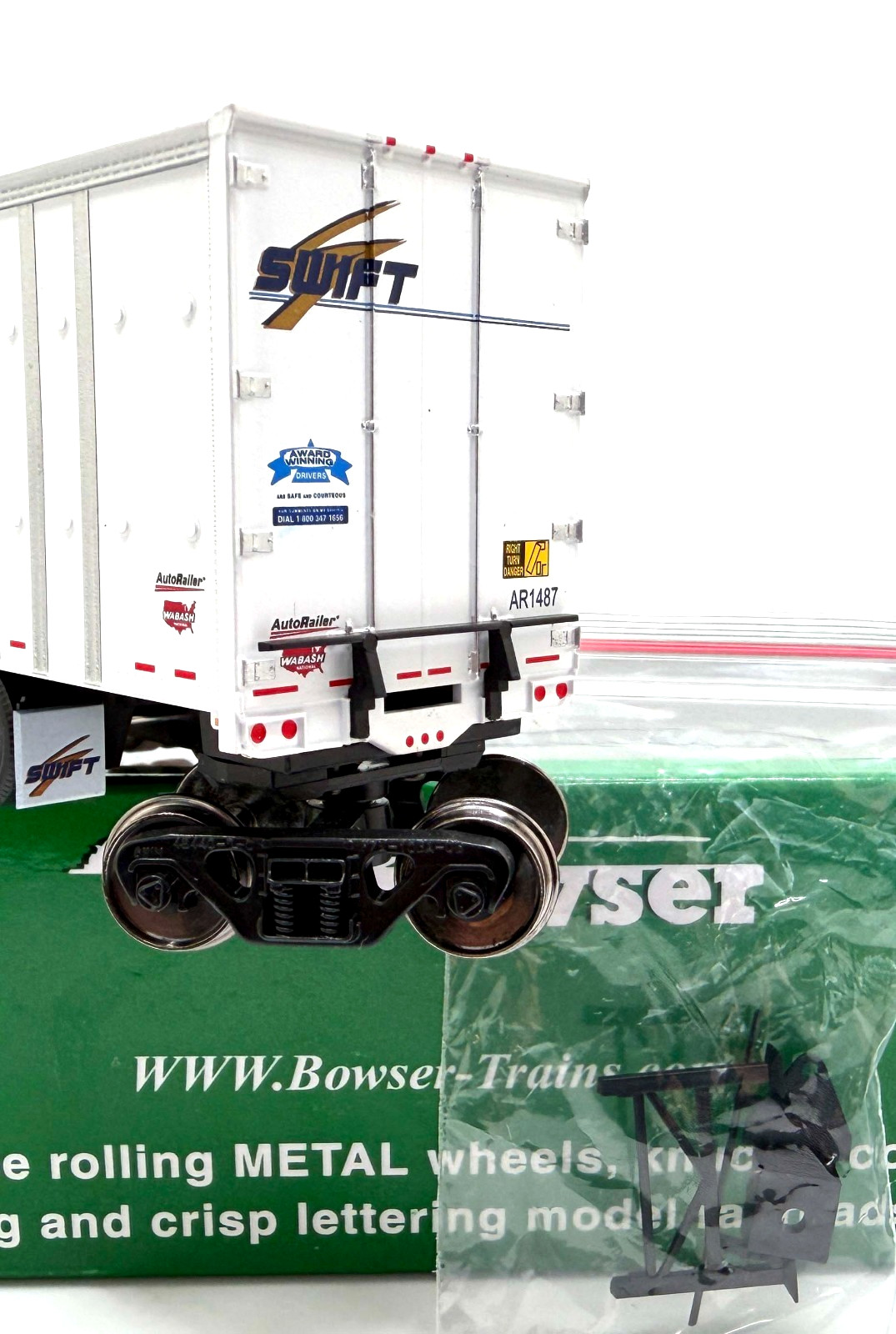HO BOWSER 42096 PLATEWALL ROADRAILER SWIFT # 1487
