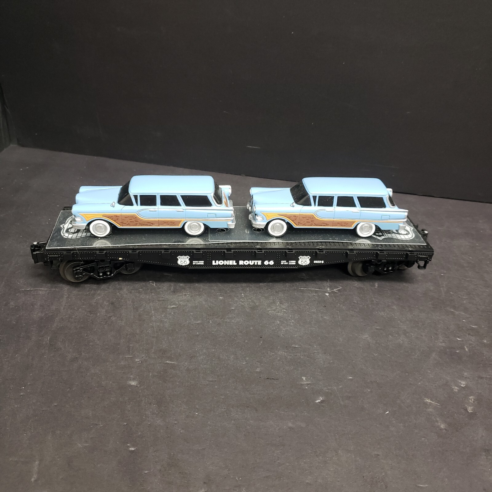 Lionel 6-17548 Lionel Route 66 Flatcar With (2) Touring Coupes in box K107