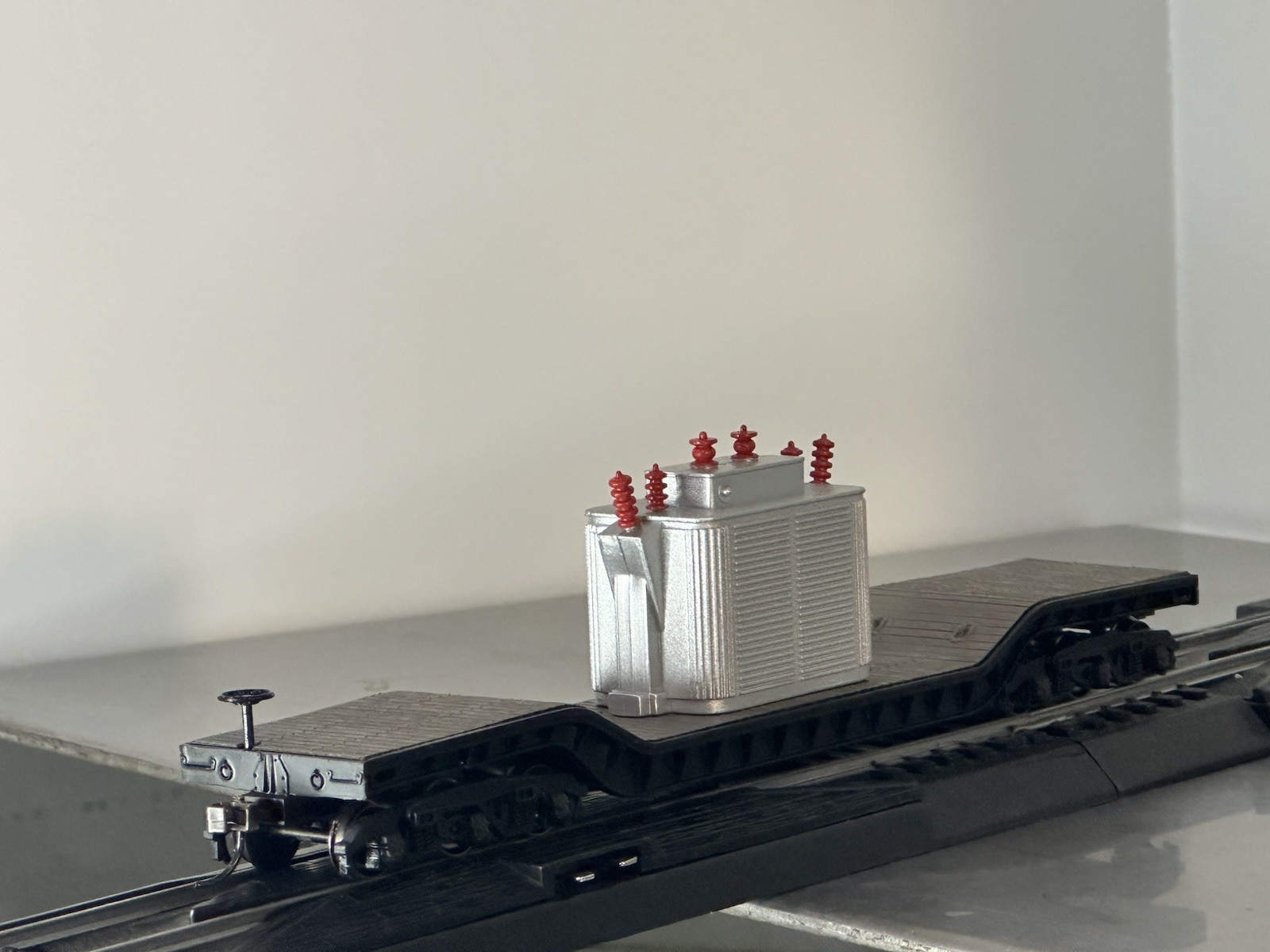 Bachmann HO Silver Series 18348 52’ Center Depressed Flat Car w/ Transformer NEW