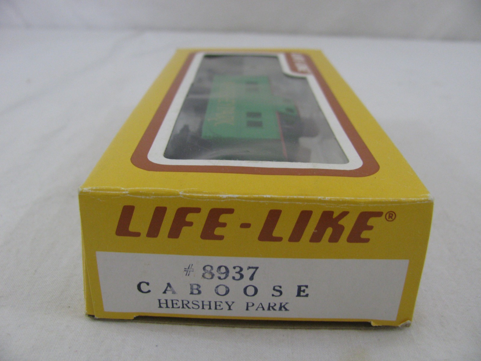 Life Like HO Scale Hershey Park Christmas Candy Lane Cupola Caboose #8937 VG