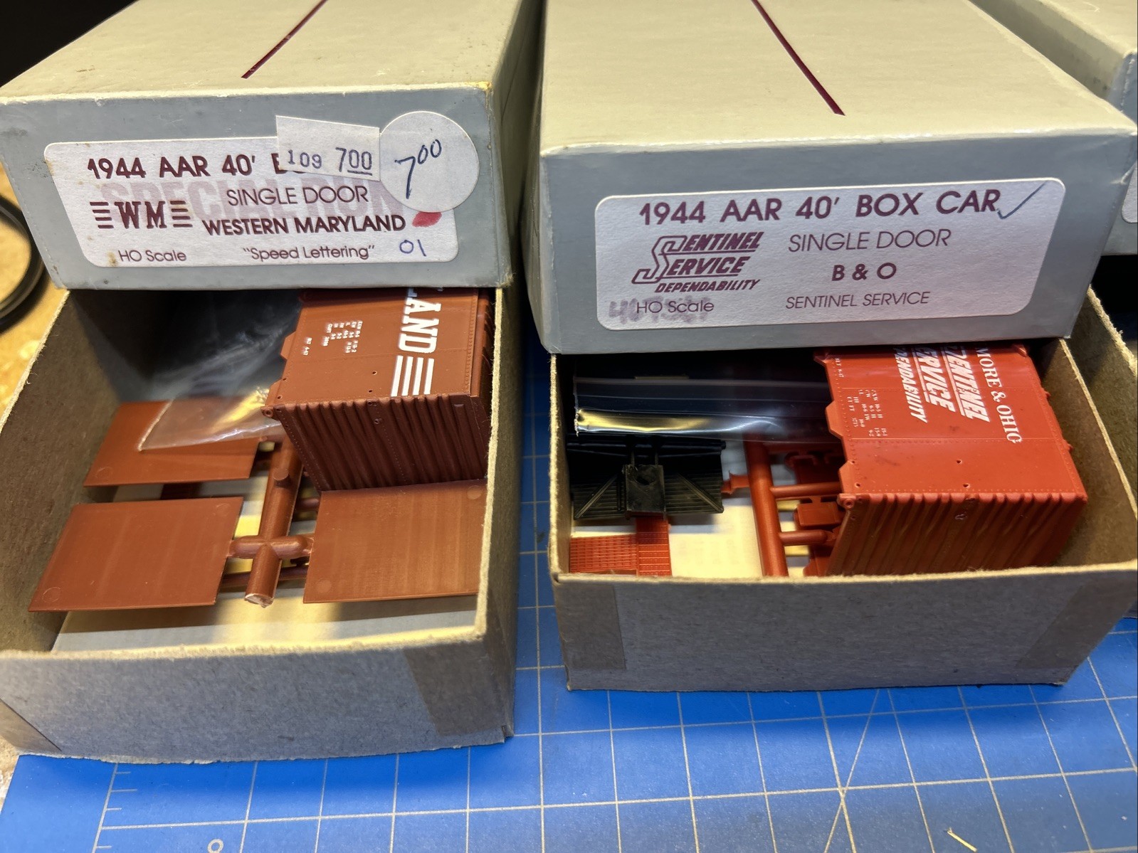 Lot 8 C & BT SHOPS HO Scale Train Box Car Kit. B&O Burlington DL&W Western Md