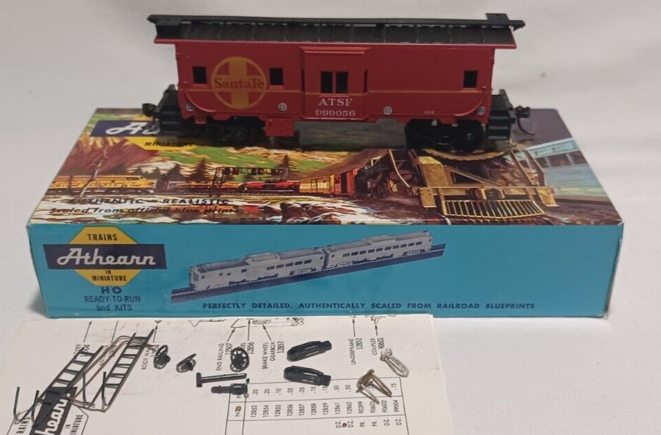 HO SCALE ATHEARN 1286 SANTA FE Bay Window Caboose #999056 Partially Built-up !