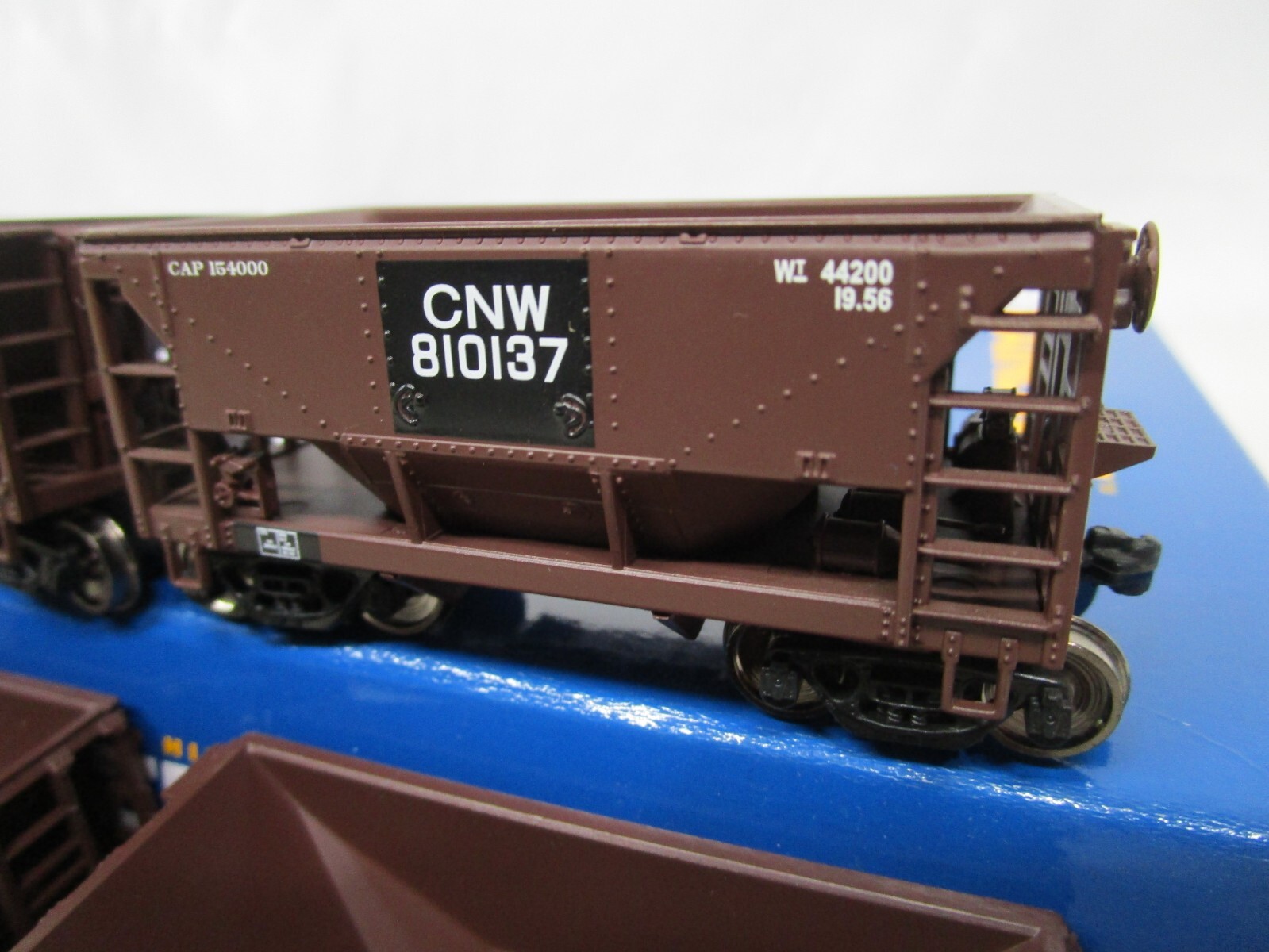 Walthers HO Scale C&NW Chicago North Western 24′ Minnesota Ore Car Set of 6
