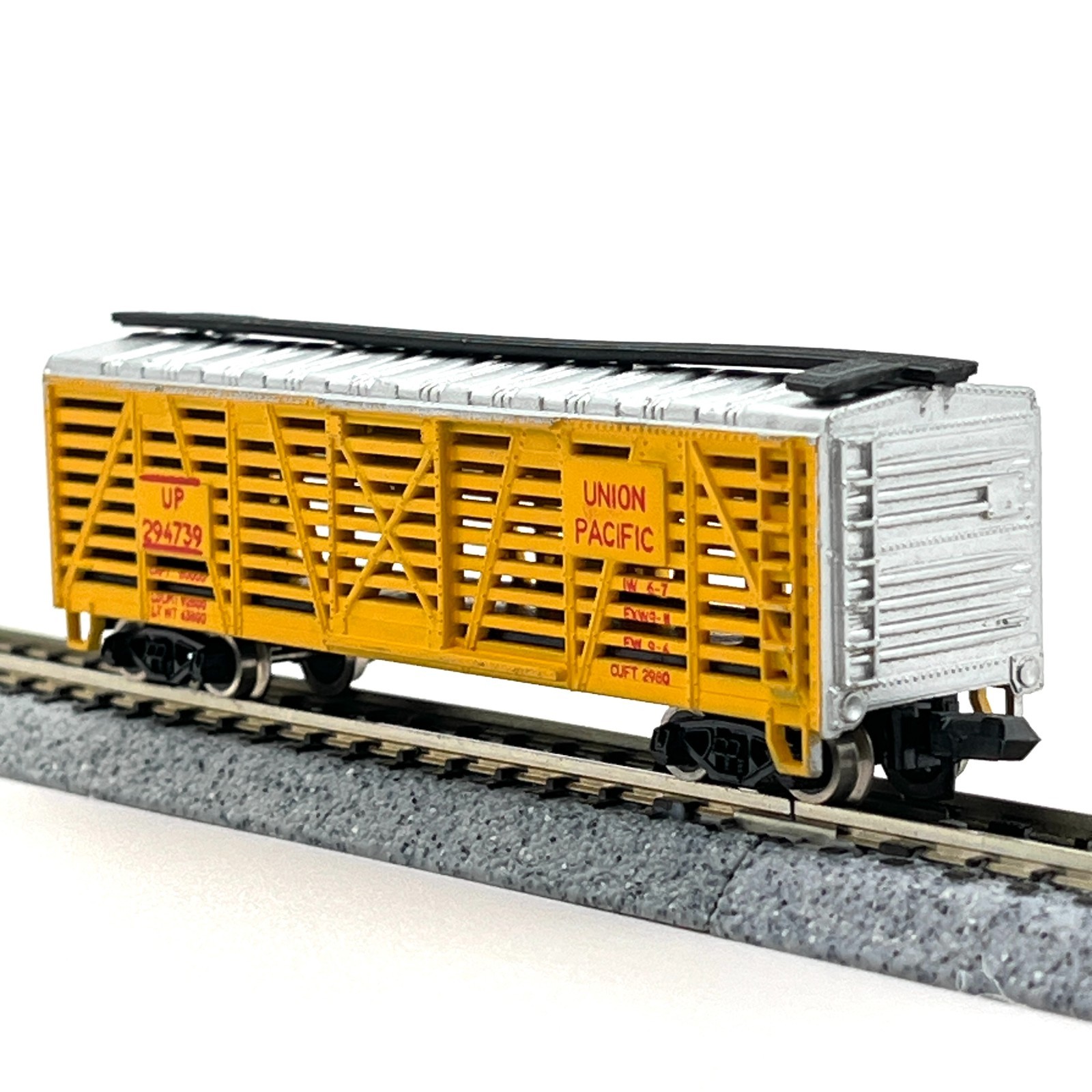 Model Power N Scale 3442 Union Pacific Despatch Stock Cattle Car UP 294739