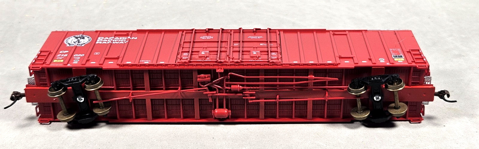 HO Scale 60′ Rib Side Double Plug Door High Cube Boxcar CP Canadian Pacific