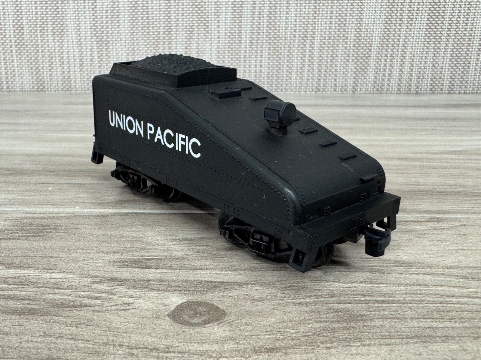 Lot of 6 Life-Like HO Scale Train Cars Union Pacific MEC GBW Allied Chemical VTG