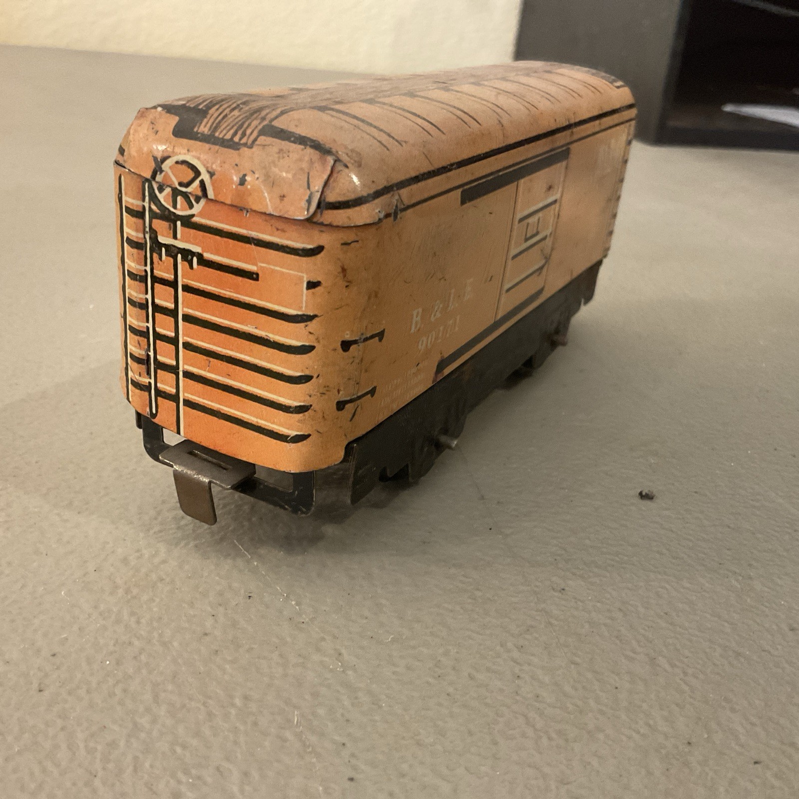 Marx 6″ 4 Wheel B&LE Bessemer 90171 Boxcar Orange Tab & Slot Couplers