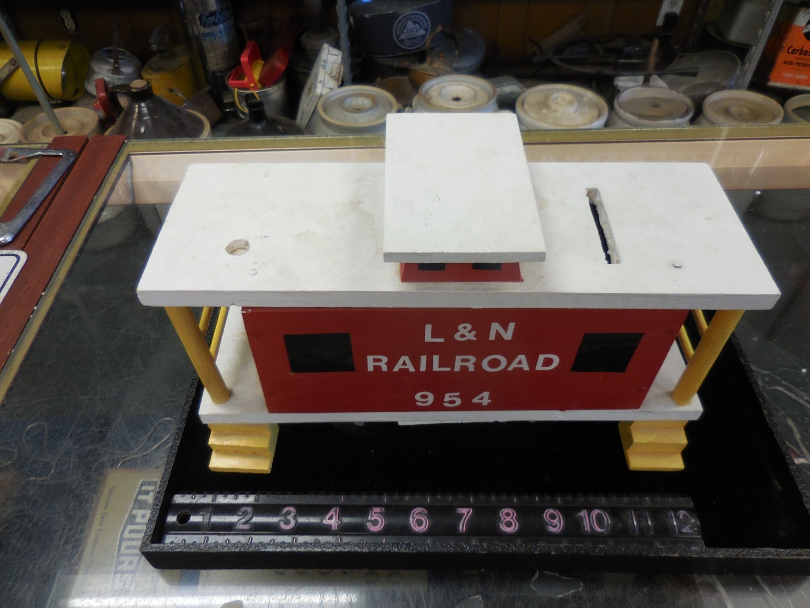 Vintage Hand Made L & N Railroad 954 Bank & Music Box 11.5 X 4.5″ read