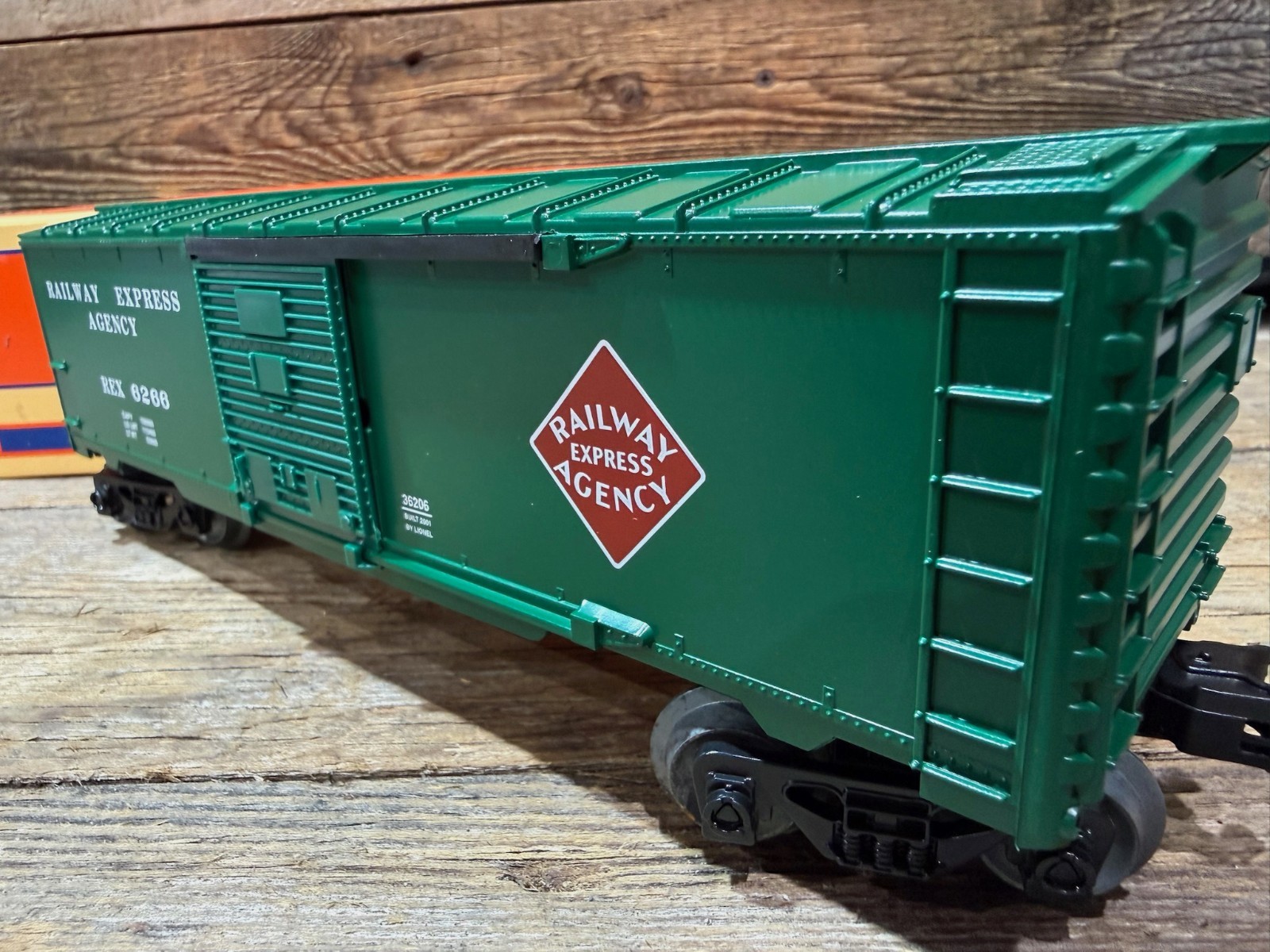 1996 Lionel, Railway Express Agency, REX 6266 Boxcar, #6-36206, O/O27, In Box