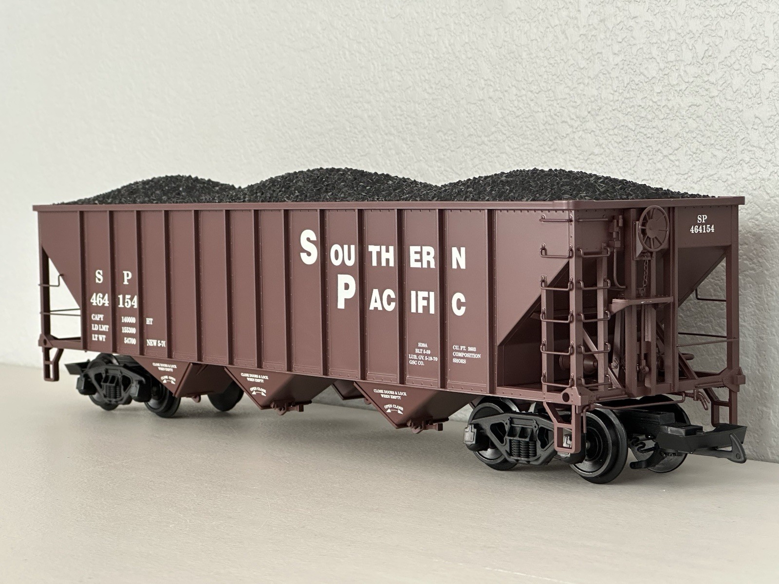 USA Trains Southern Pacific 70 Ton 3-Bay Coal Hopper 2-Pack Factory Case R14005