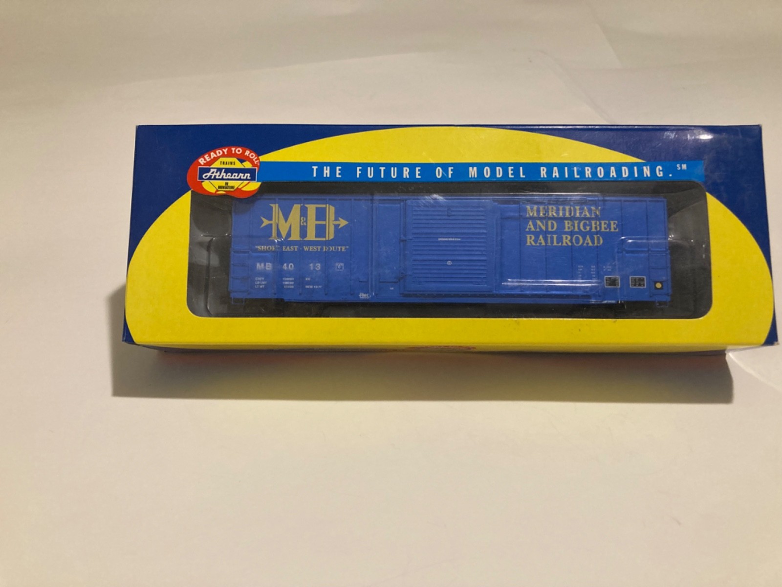 Athearn Merridian and Bigbee boxcar. used/never run HO Excellent condition