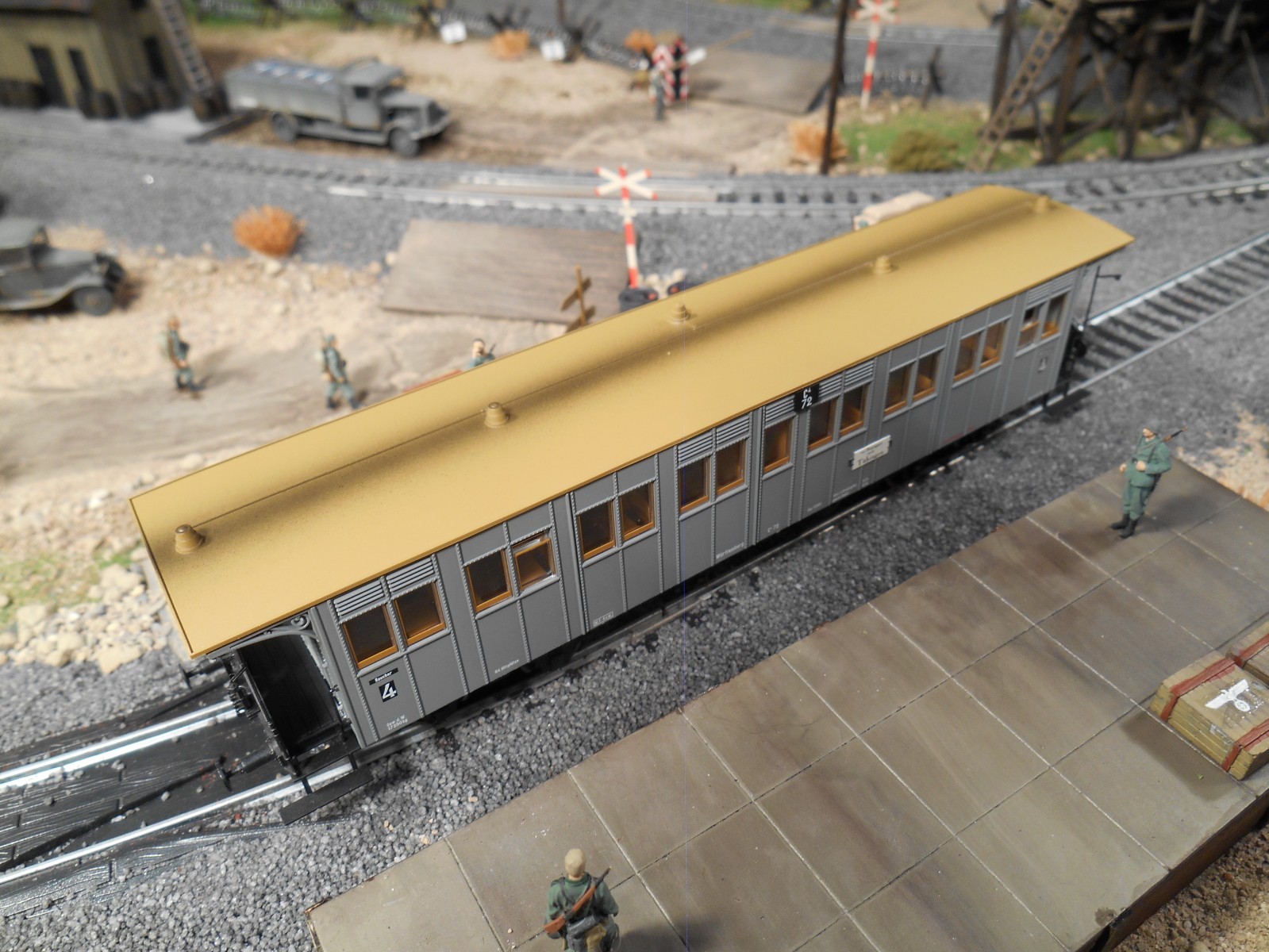 HO Brawa German Passenger Car #2332