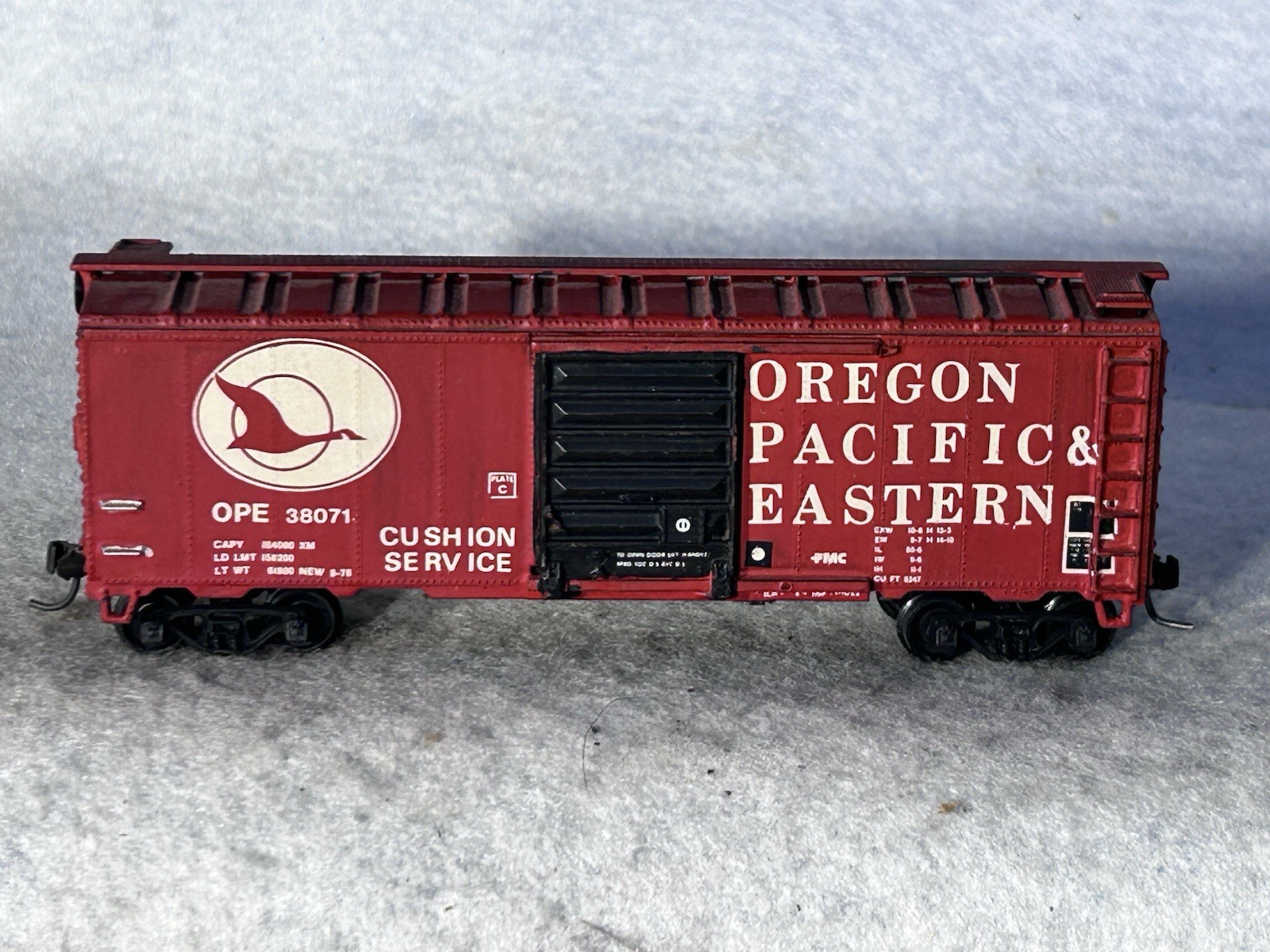 Nice Athearn Oregon Pacific Eastern 40’ Box Car HO (Ex-Box)