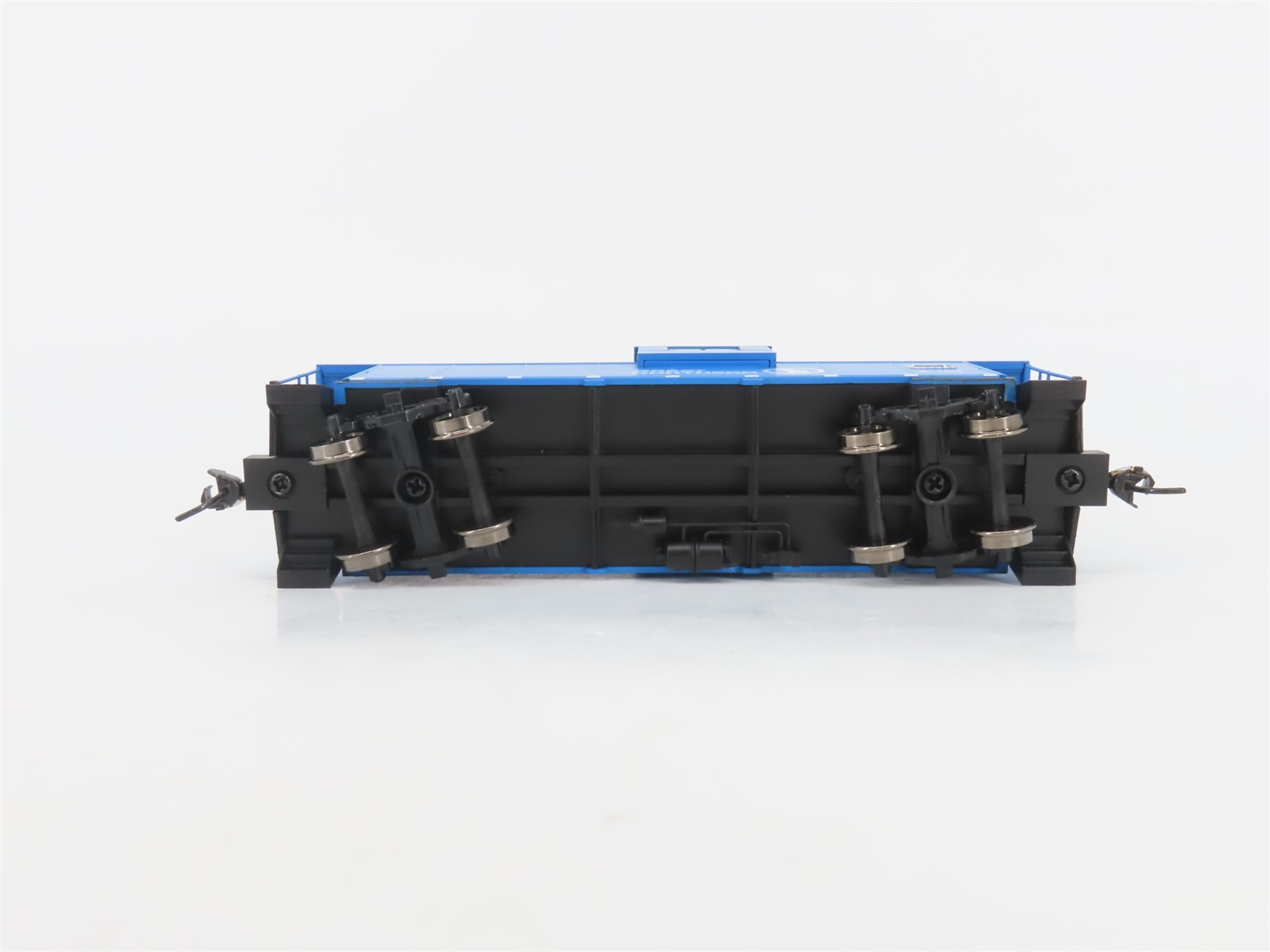 HO Walthers Mainline 910-8716 GN Big Sky Blue Int’l Extended Wide Vision Caboose