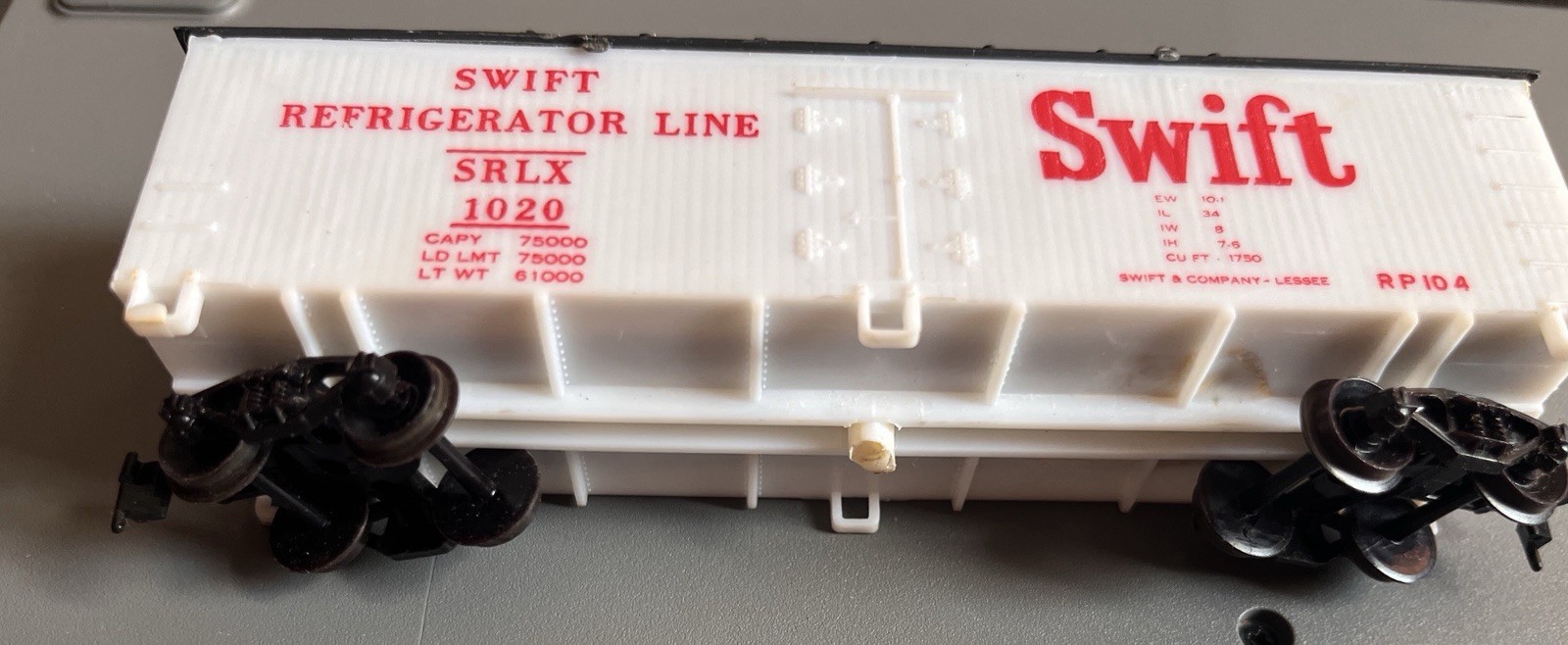 Life-Like HO Swift Refrigerator Line Reefer Car SRLX 1020 White/Black/Red
