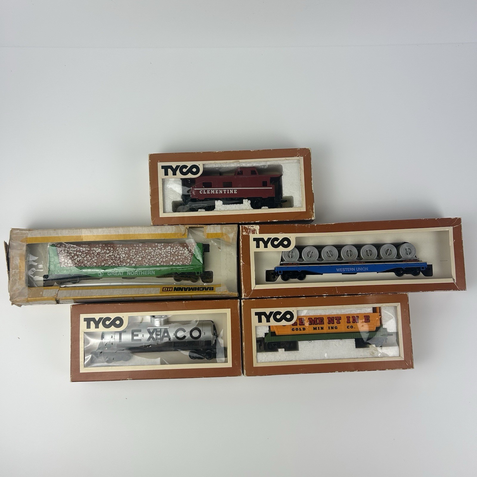 Vintage Tyco Bachmann HO Scale Train Cars Lot of 5 Texaco Caboose Hopper Flatcar