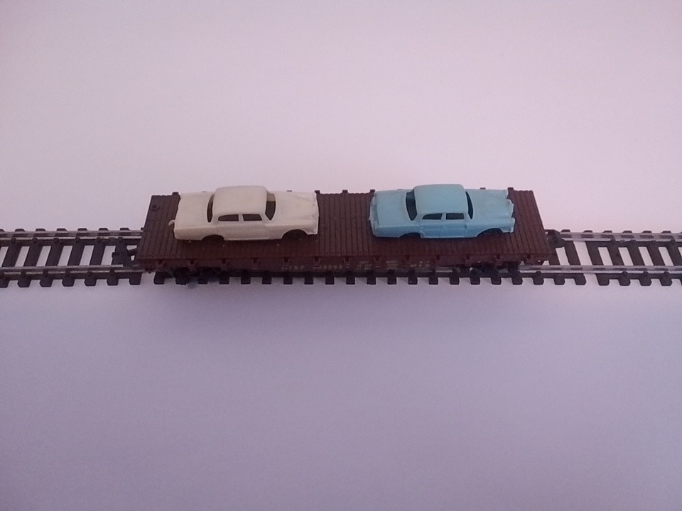 N Gauge ATSF Flat Car With Load Unknown Maker, New, In A non Matching Box