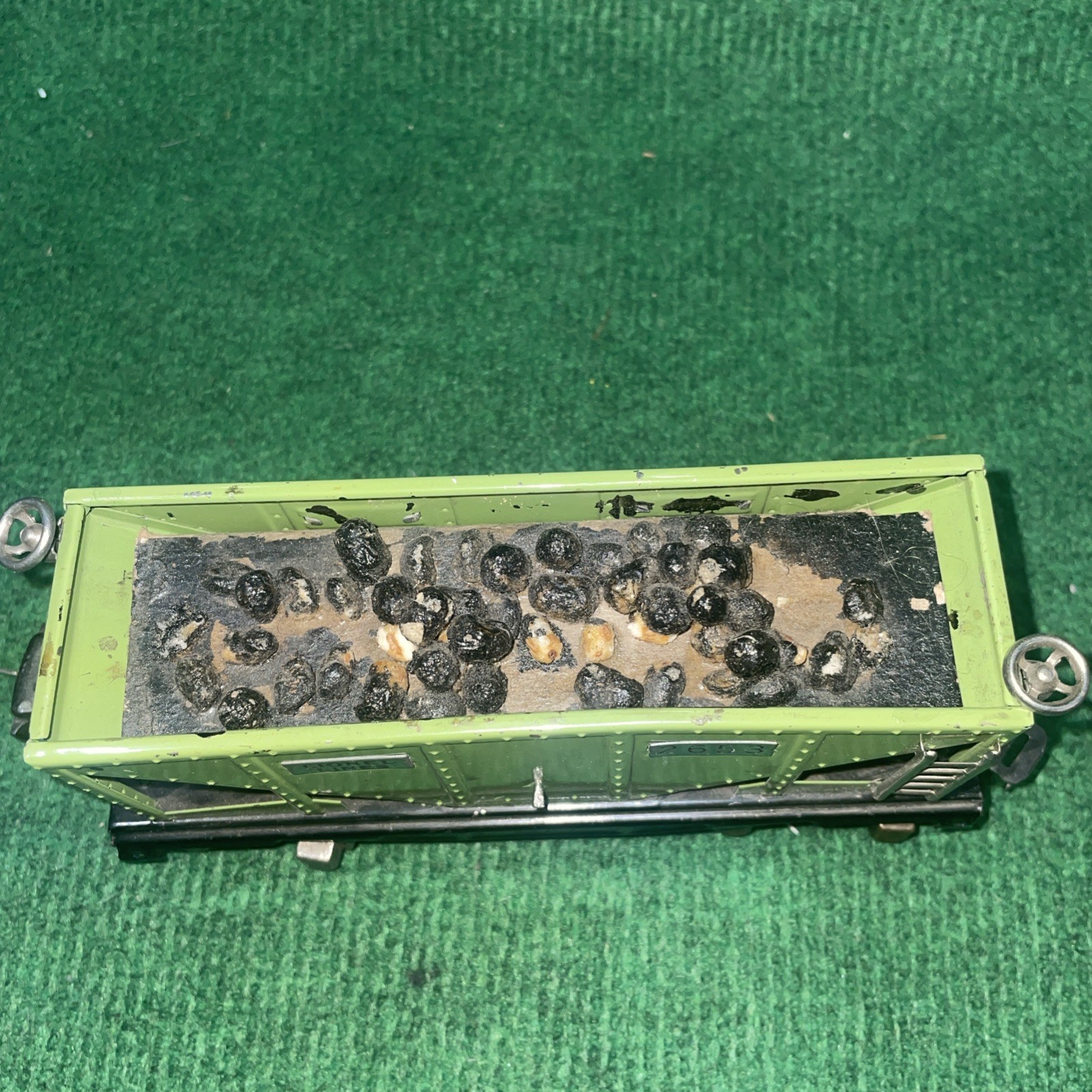 LIONEL LINES PREWAR TIN PLATE O GAUGE GREEN SINGLE BAY HOPPER CAR # 2653