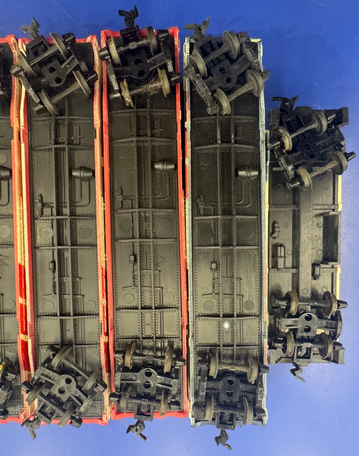 7pc Lot HO Spirit Of 76 Set Freight Cars Box Caboose w/Plastic Wheels