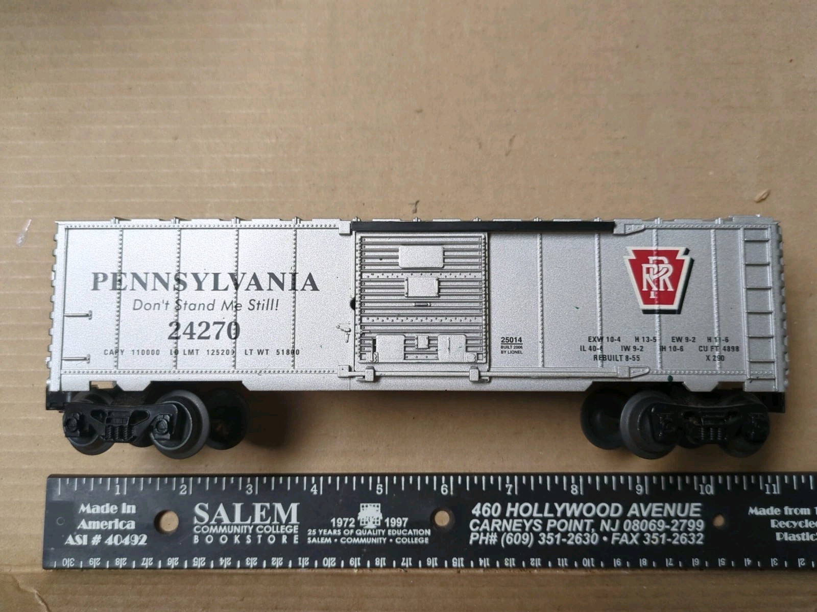 Lionel Pennsylvania Railroad Box Car O Gauge Silver Black Red 24270 Used O27