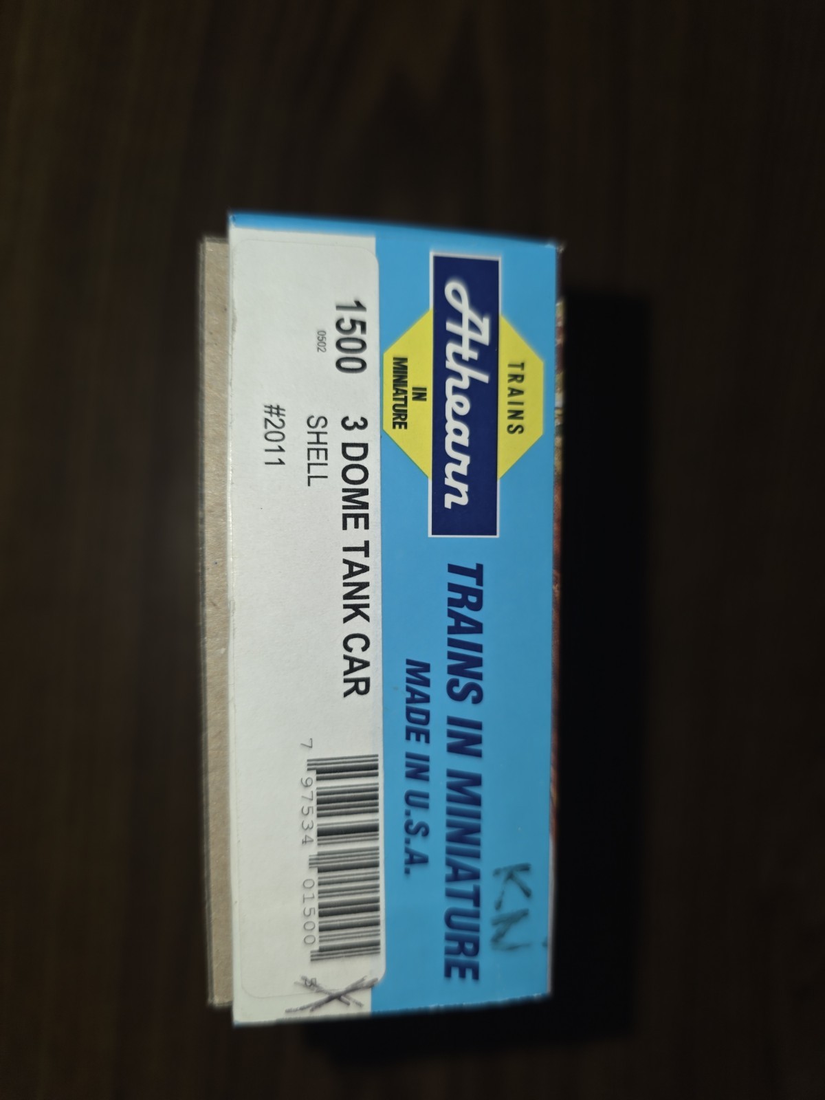 Athearn HO Scale 3-Dome Tank Car Shell Oil S.C.C.X. #2011 Blue Box Kit