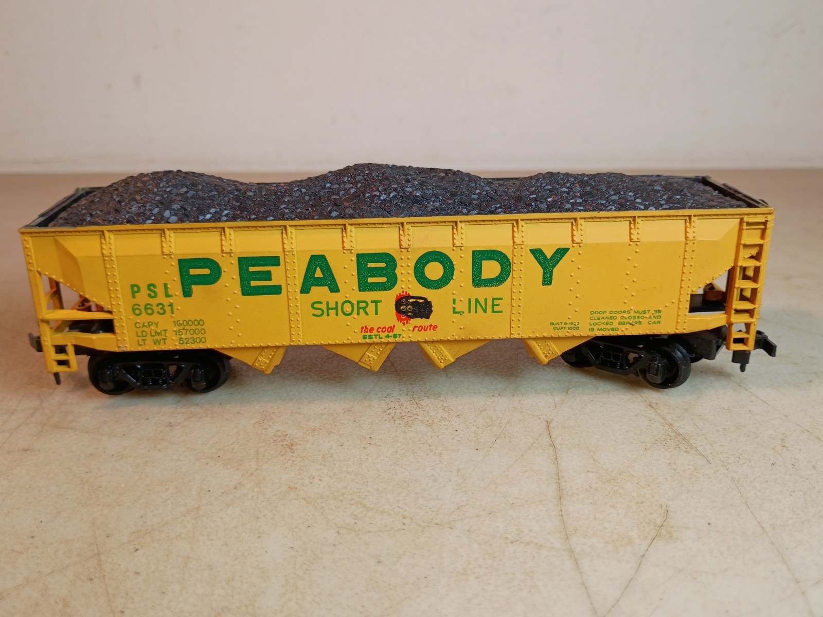 Vintage AHM #5466 HO Scale Peabody Short Line Hopper PSL 6631 w/ Coat Load
