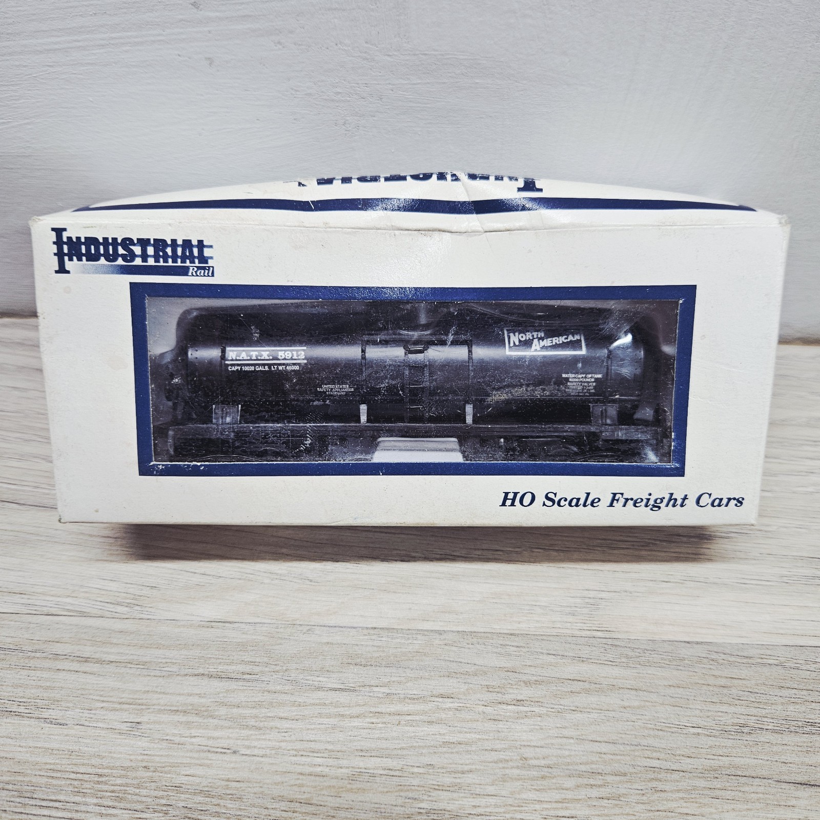 Industrial Rail Northern American 5912 Tank Car