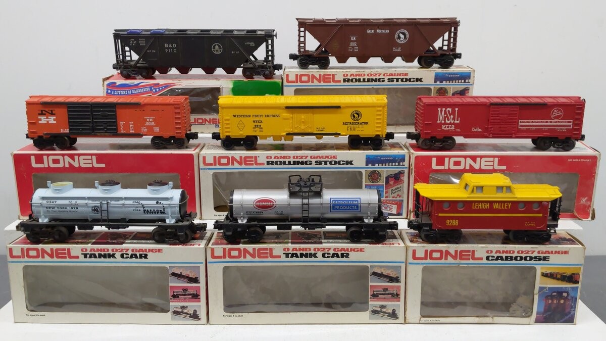 Lionel Assorted O Gauge MPC Freight Cars [8]/Box