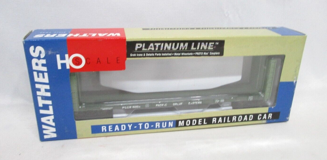 Walthers HO Scale PGE Pacific Great Eastern Canadian 50′ Bulkhead Flat Car NOS