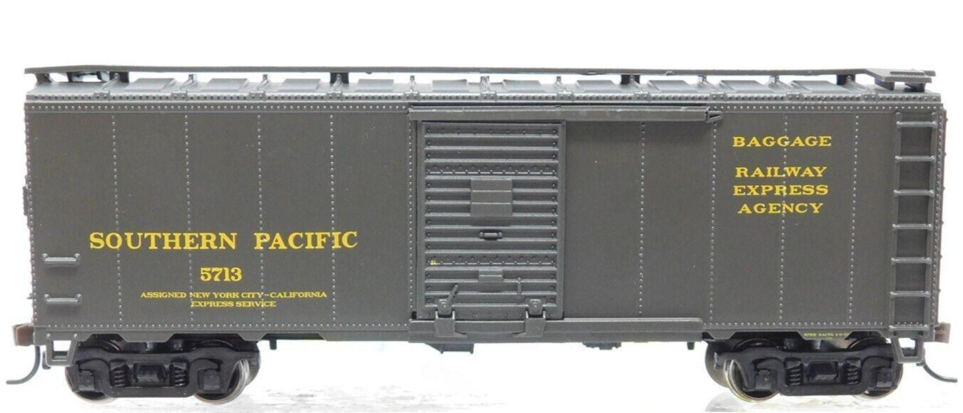 HO SP Southern Pacific 40′ Express Boxcar NIB NOS # 92273