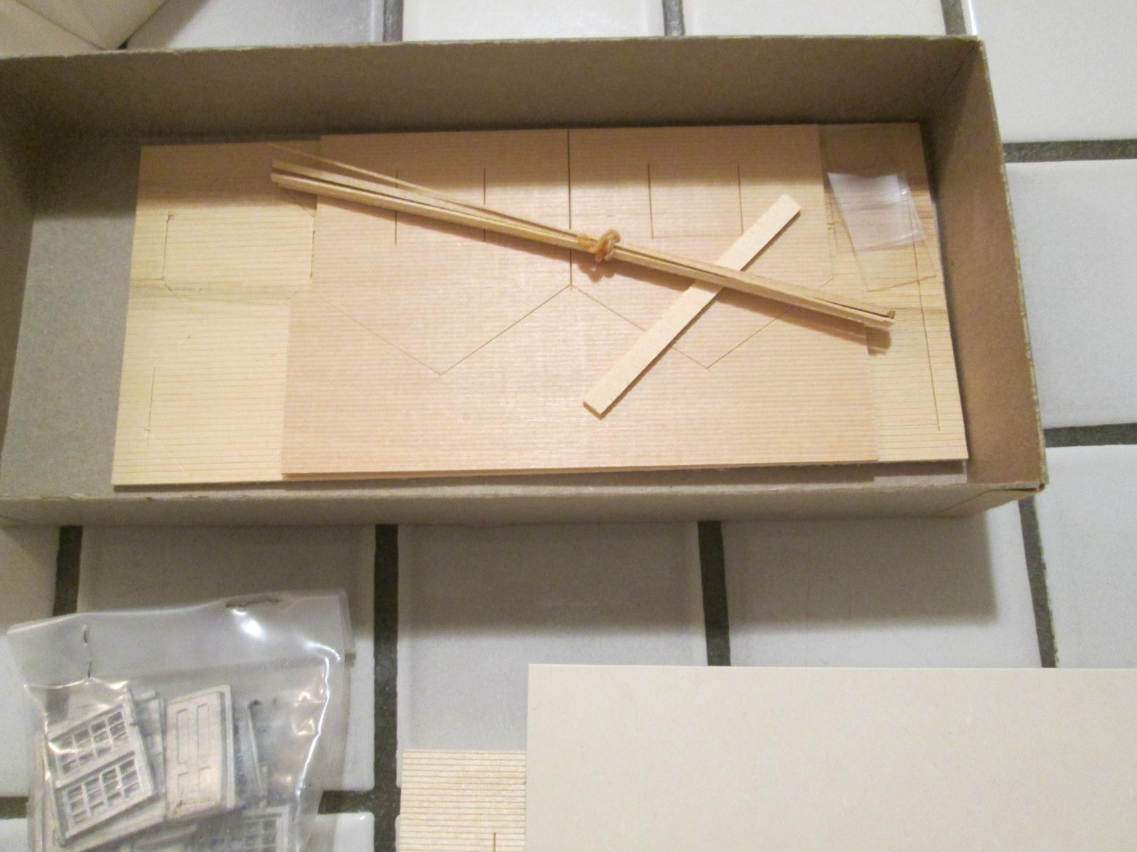 DYNA-MODEL PRODUCTS PASSENGER STATION WOOD/METAL BUILDING KIT HO SCALE