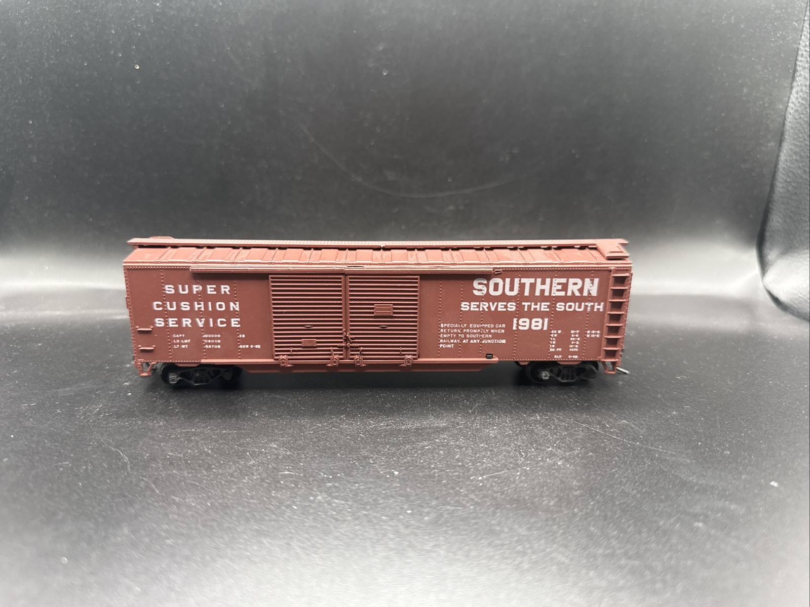 SOUTHERN RAILROAD VINTAGE ATHEARN 1318 HO 50′ DOUBLE DOOR BOX CAR P.70