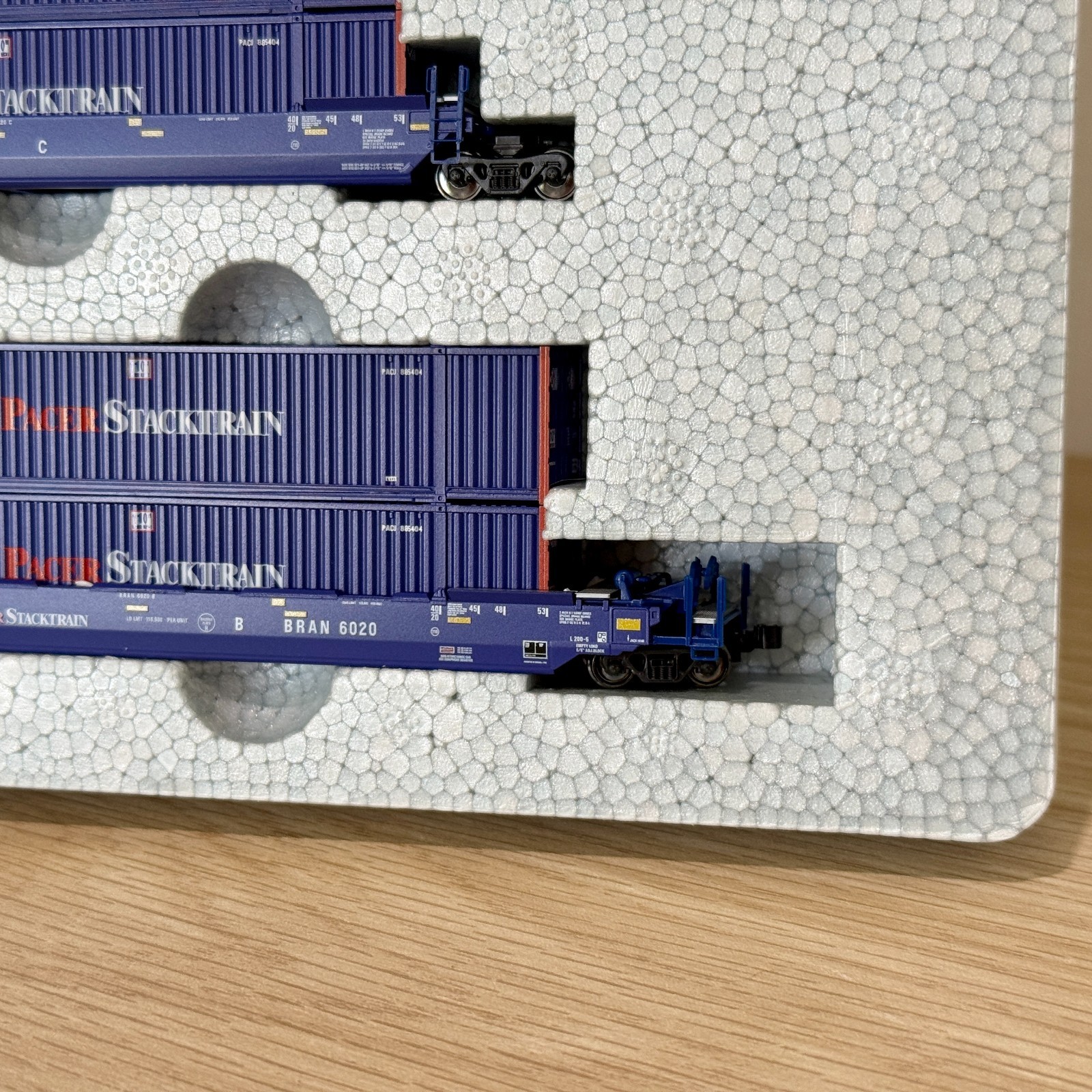 Kato 106-6179 N Scale Gunderson MAXI-IV Double Stack Car Pacer 3-Unit Set – NEW