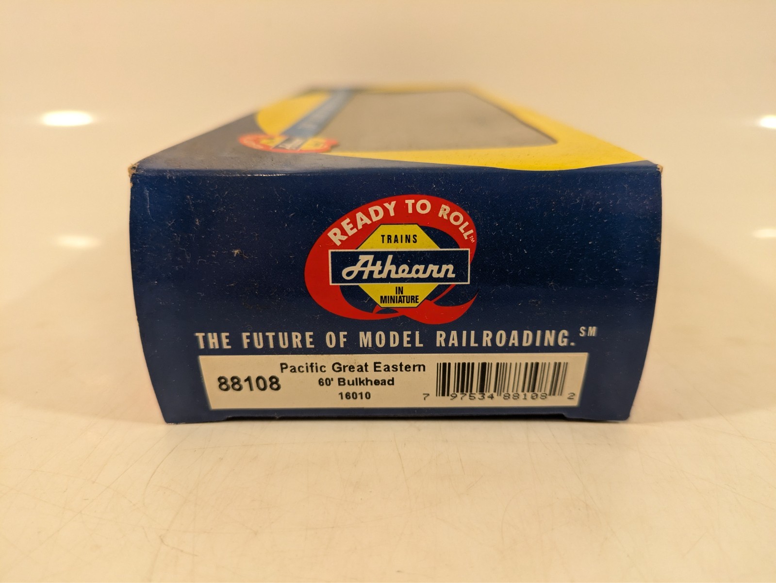 HO PGE Pacific Great Eastern 60′ Bulkhead car NIB NOS # 88108