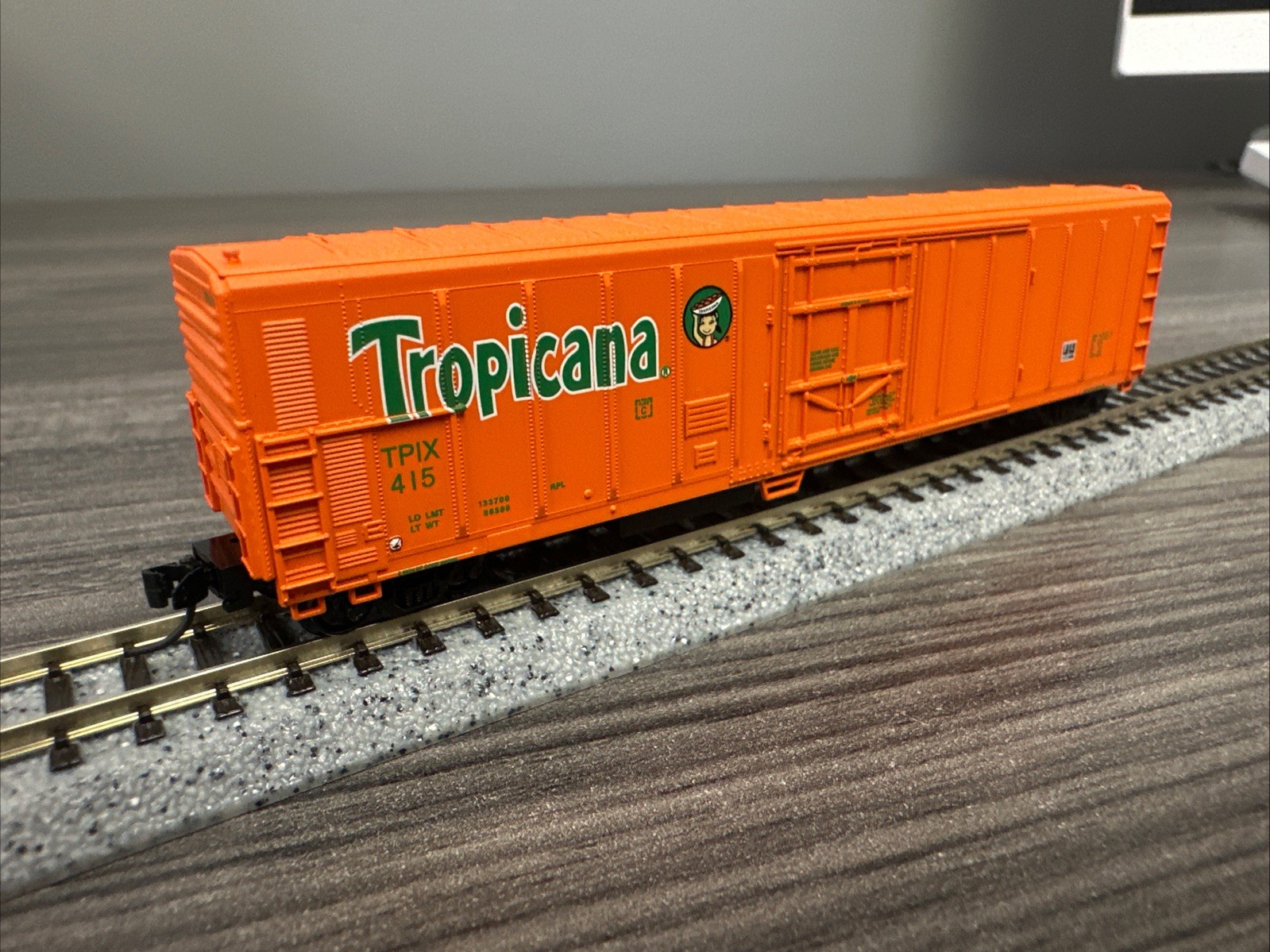 Red Caboose N Scale RM-21007-03 R-70-15 Mechanical Refrigerator Car #415 NIB