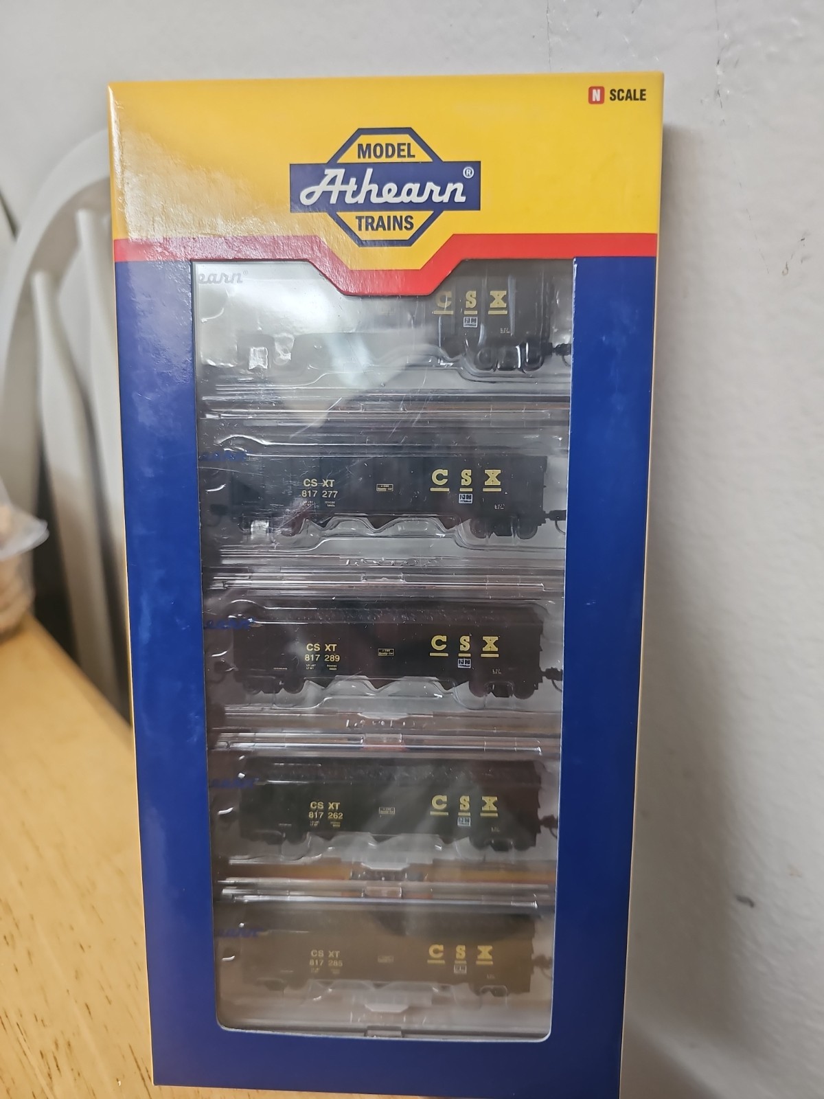 ATHEARN 11946 40′ 3 BAY RIBBED HOPPER 5 PACK CSX ROAD # 817262 277 285 289 294
