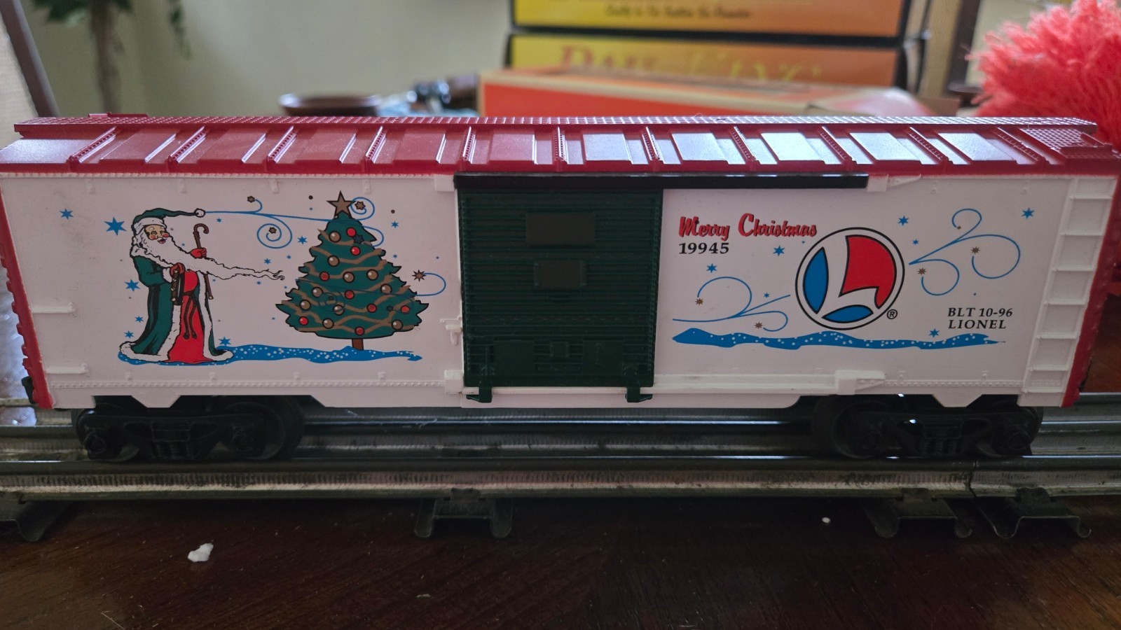 LIONEL 1996 CHRISTMAS / HOLIDAY BOXCAR 6-19945