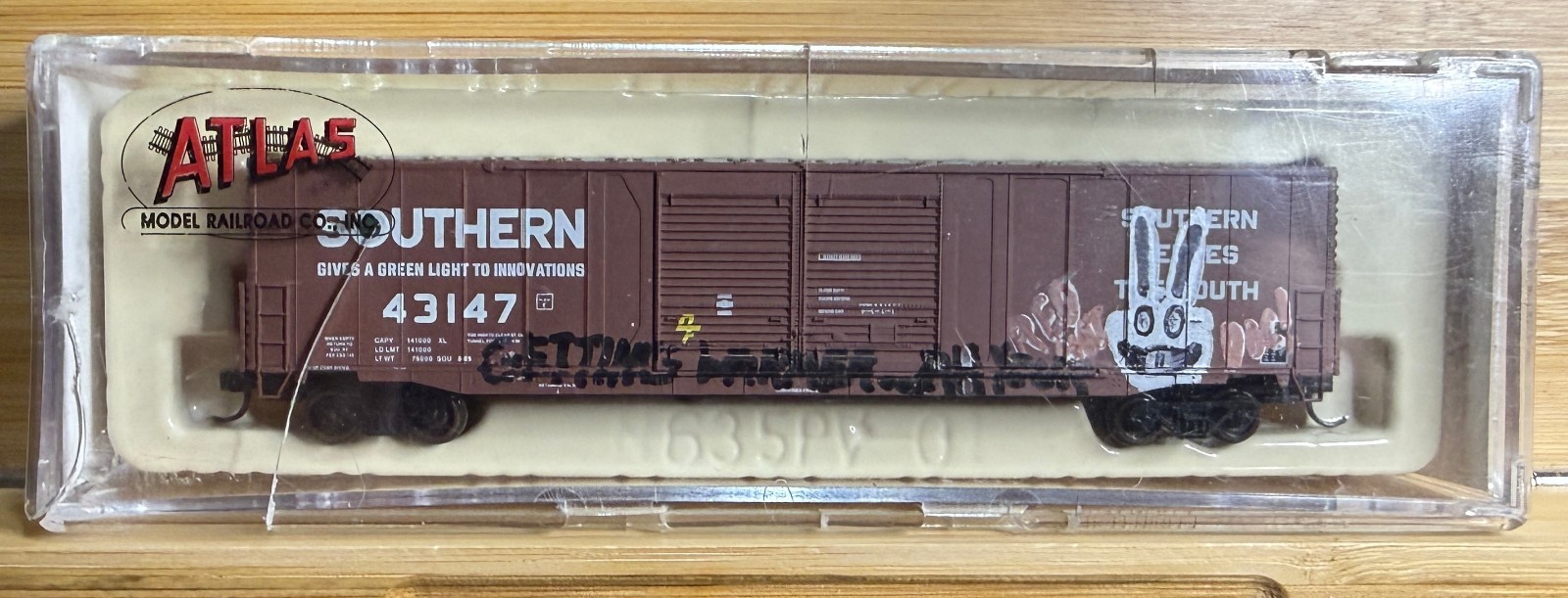 Atlas N-Scale 60′ ACF Box Car Double Door Southern Railway Graffiti Both Sides