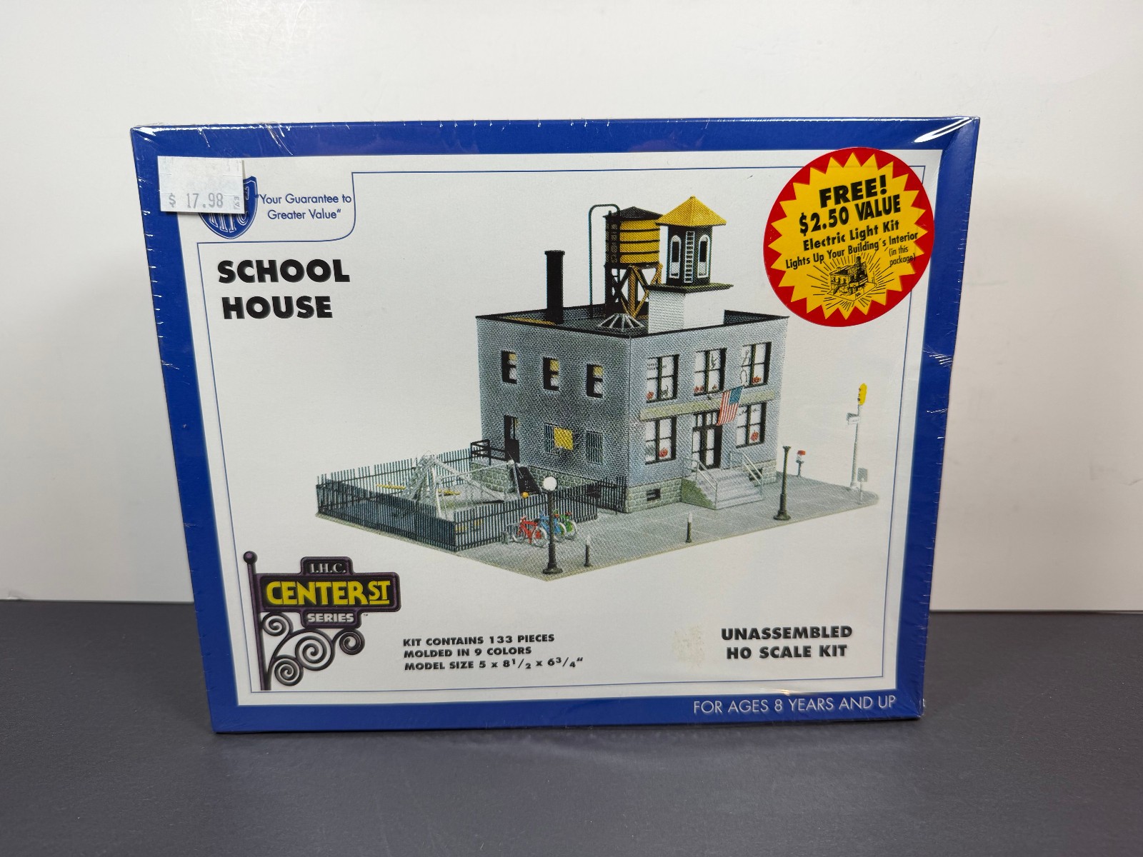 IHC International Hobby SCHOOL HOUSE HO Scale Train Building Model Kit 7775