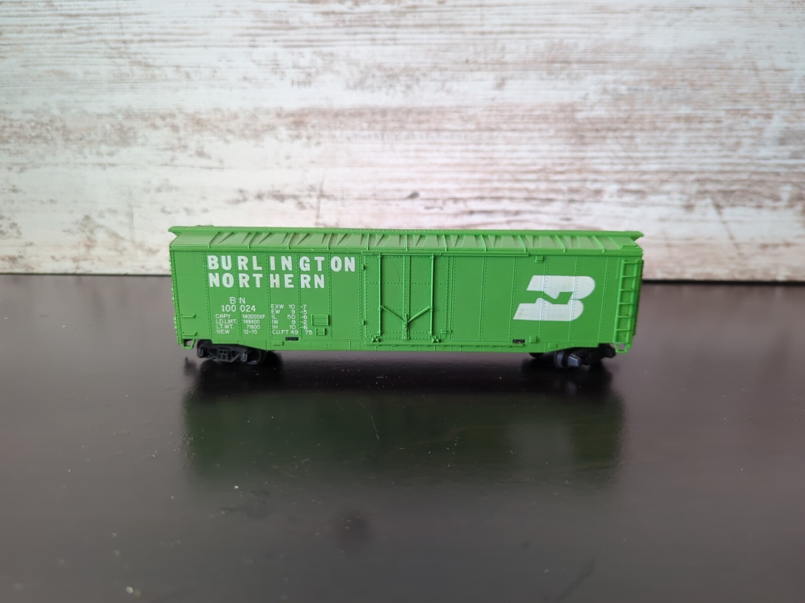 Tyco 339E BURLINGTON NORTHERN 50′ Plug Door Boxcar BN 100024 12-70 RTR HO