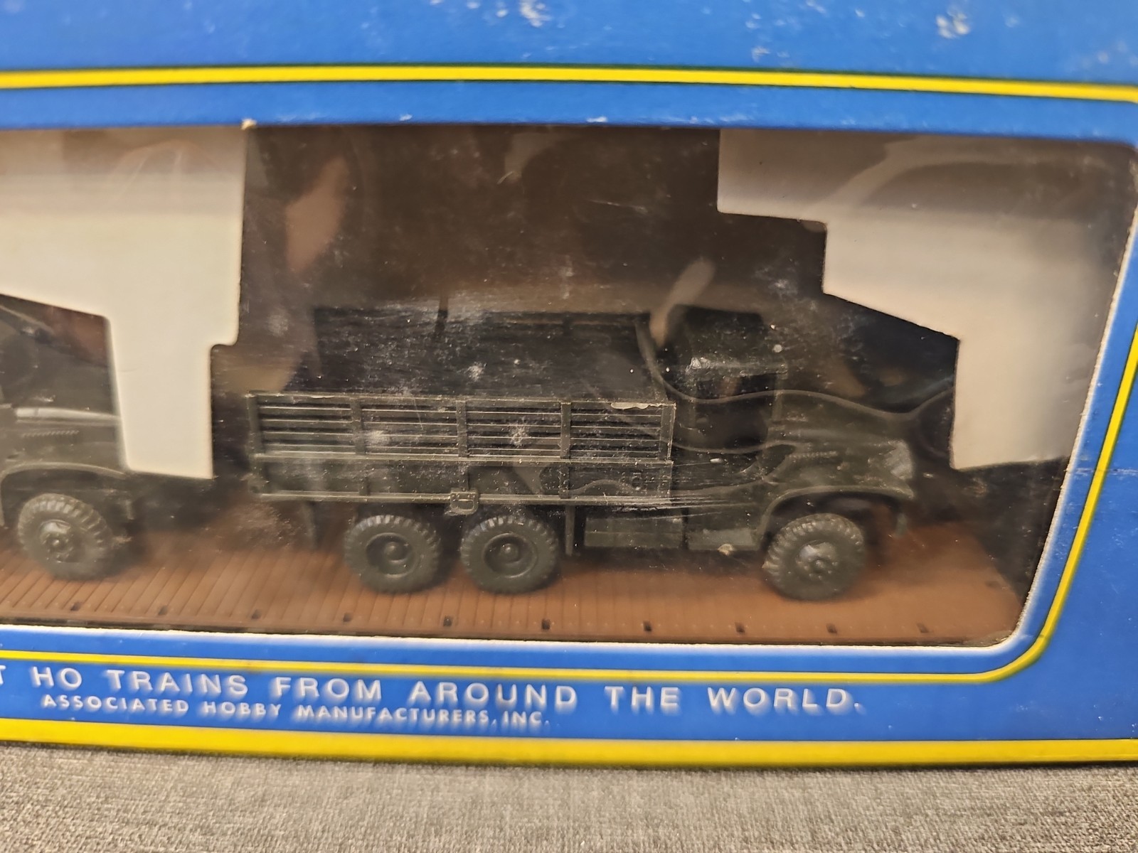 VINTAGE AHM – FLAT W/2 CAR ARMY HO SCALE W/ORIGINAL BOX NOS AUSTRIA